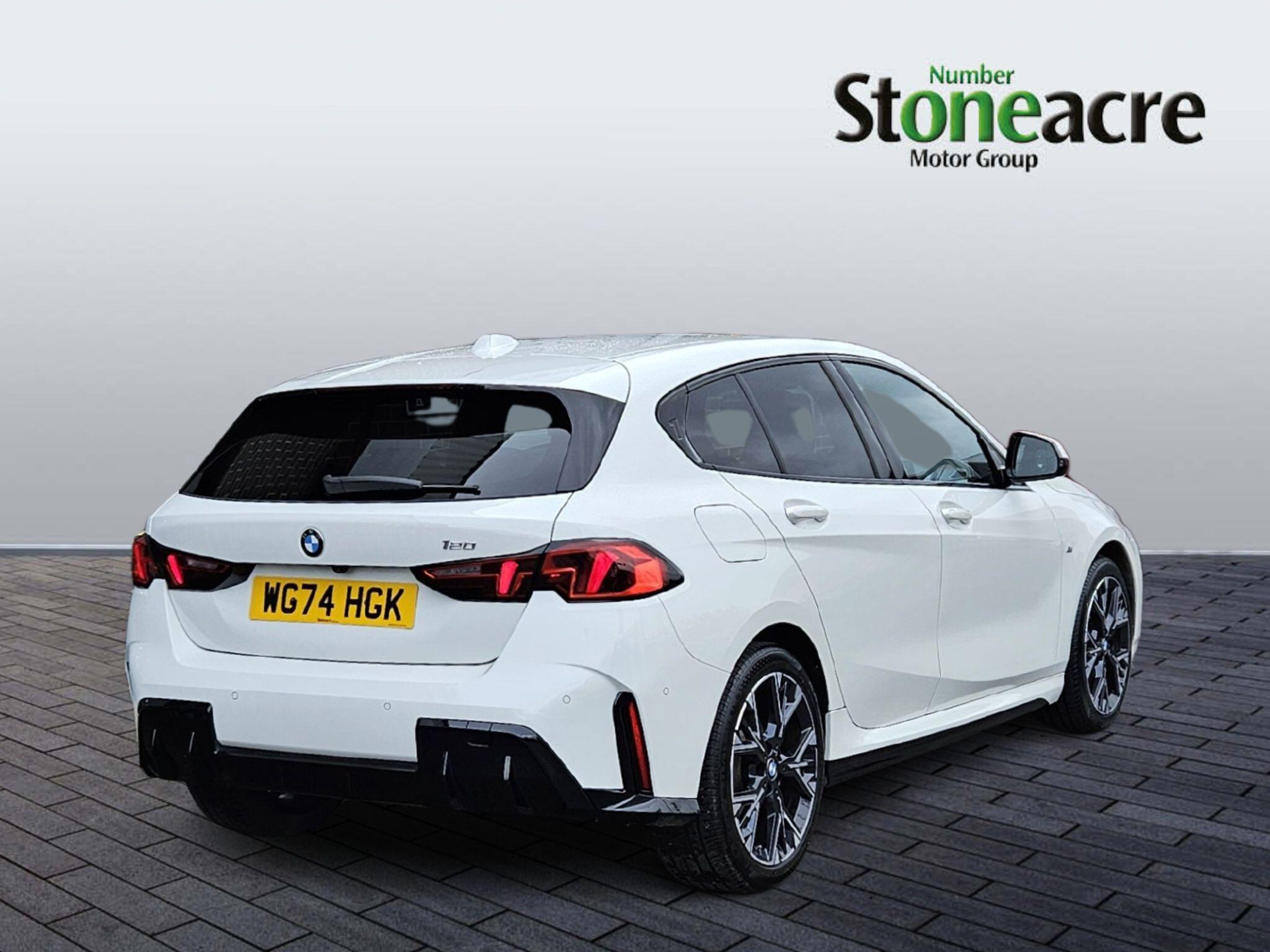 BMW 1 Series 1.5 120i MHT M Sport DCT Euro 6 (s/s) 5dr WG74HGK Image 3