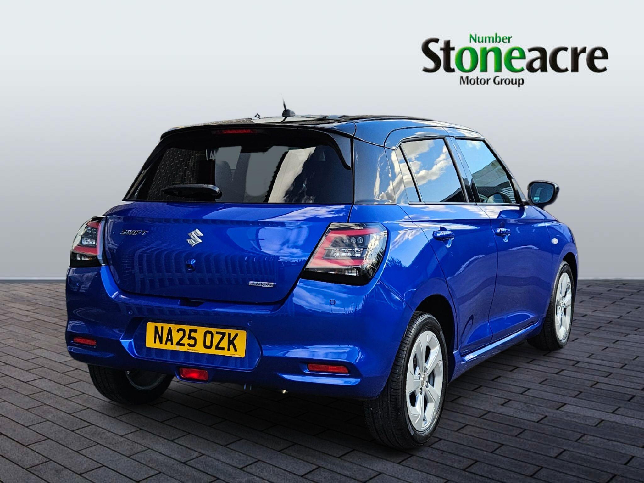 Suzuki Swift 1.2 MHEV Motion Euro 6 (s/s) 5dr NA25OZK Image 3
