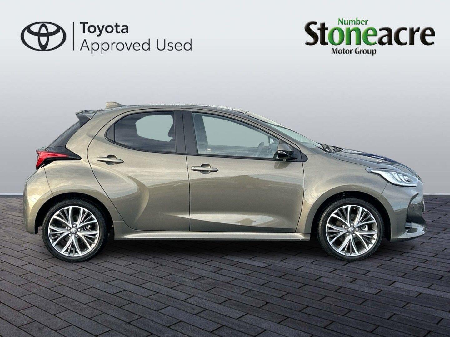 Toyota Yaris 1.5 Hybrid Excel 5dr CVT NJ24LFZ Image 2