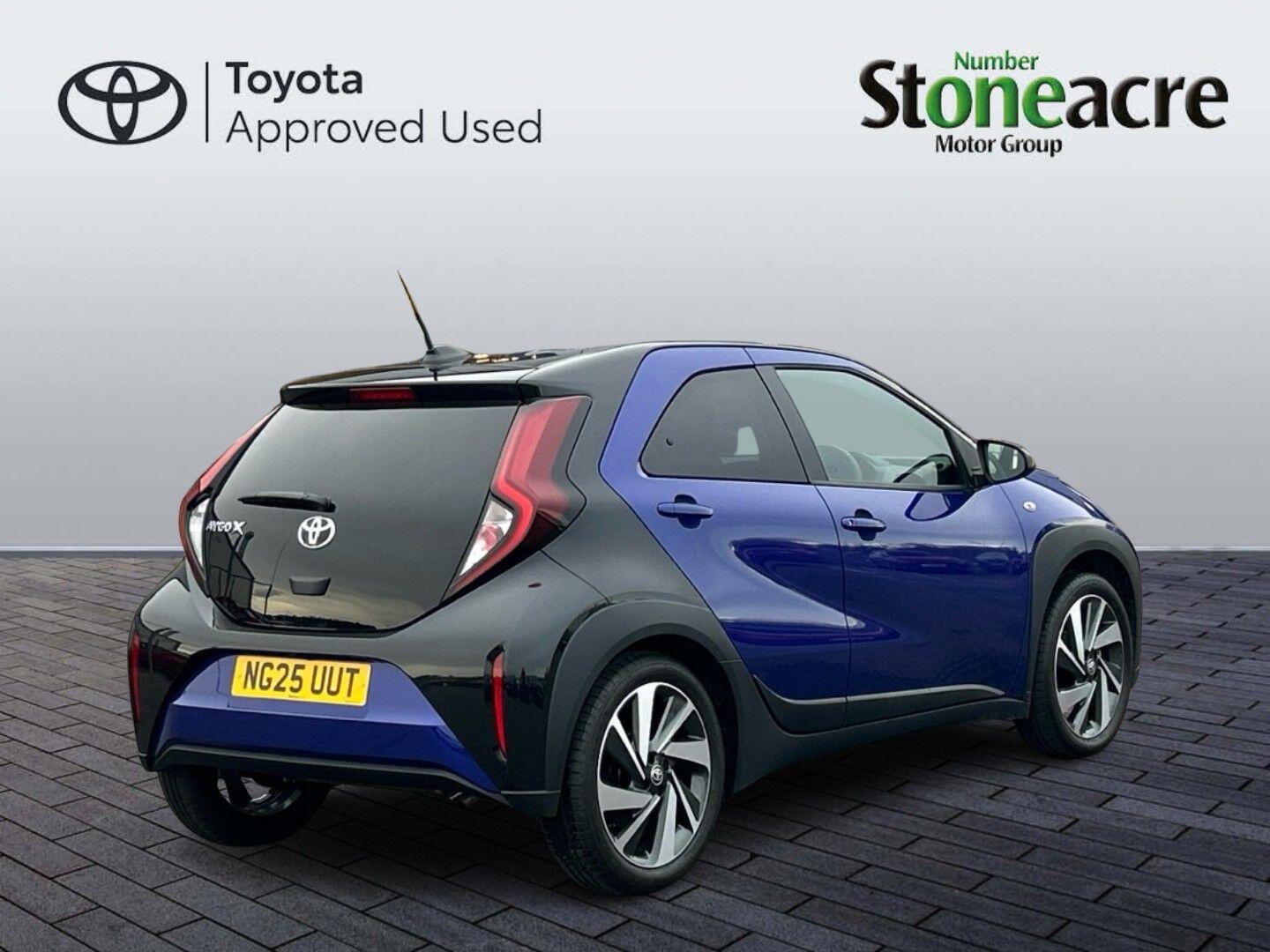 Toyota Aygo X 1.0 VVT-i Edge x-shift Euro 6 (s/s) 5dr NG25UUT Image 3
