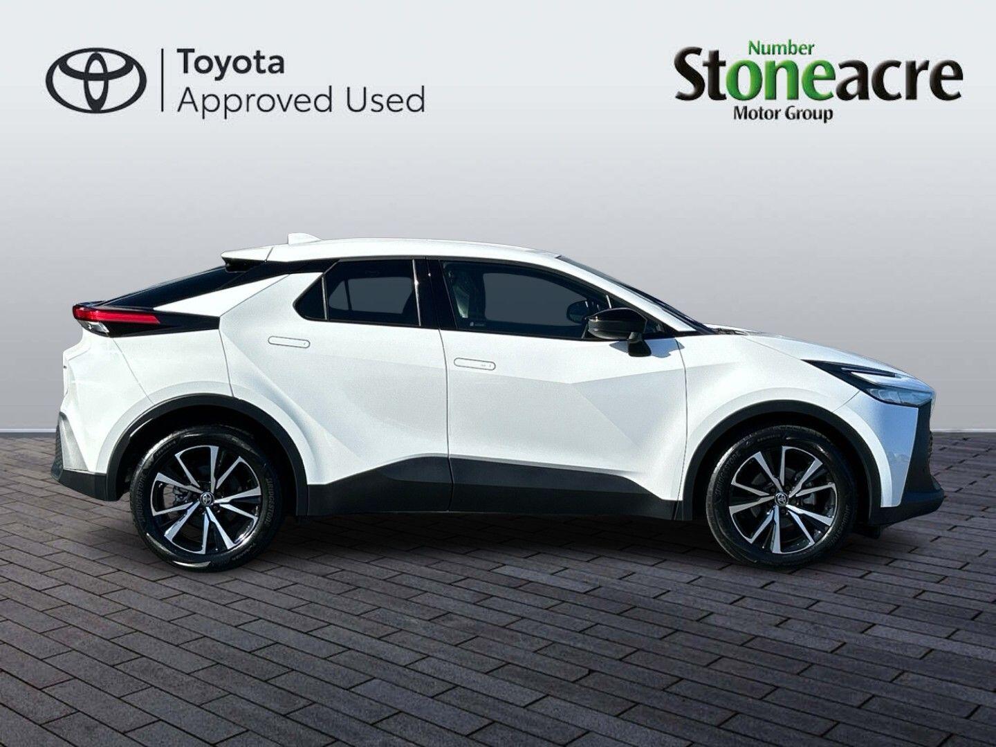 Toyota C-HR Self-Charging Hybrid Image 2