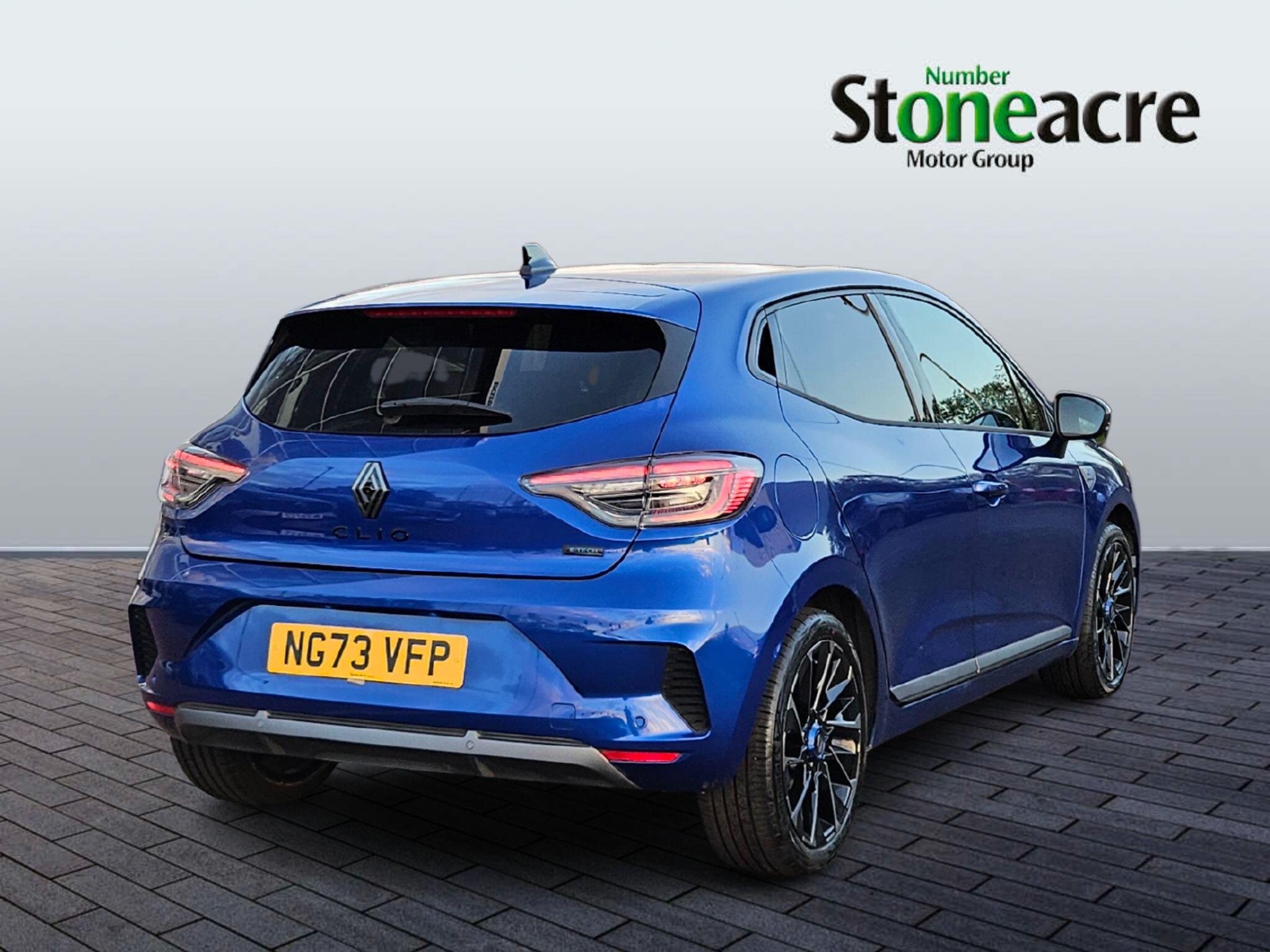 Renault Clio E-Tech 1.6 E-TECH esprit Alpine Auto Euro 6 (s/s) 5dr NG73VFP Image 3