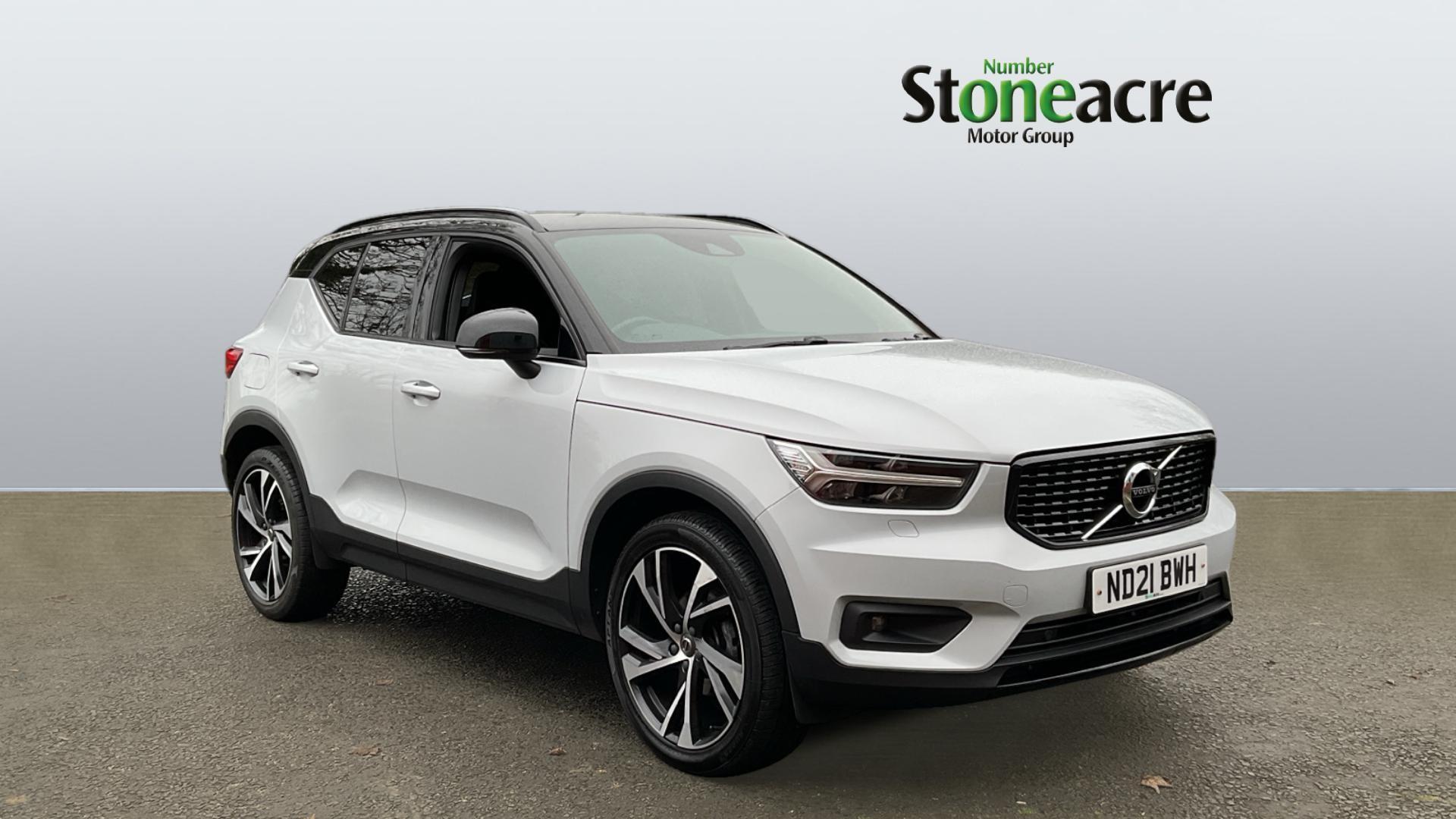 Volvo XC40 1.5 T3 R-Design Pro Euro 6 (s/s) 5dr ND21BWH Image 1