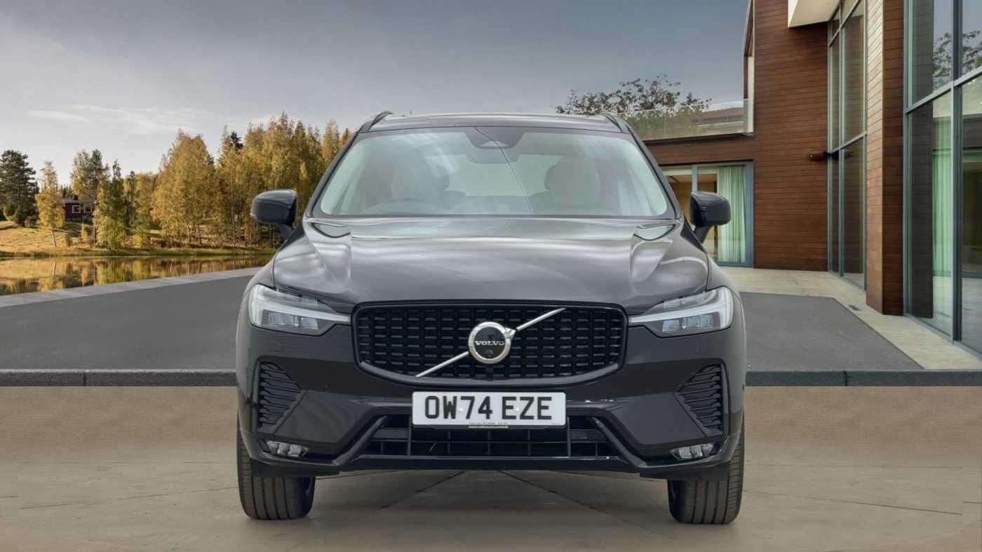Volvo XC60 2.0 B5 MHEV Ultra Dark Auto AWD Euro 6 (s/s) 5dr OW74EZE Image 2