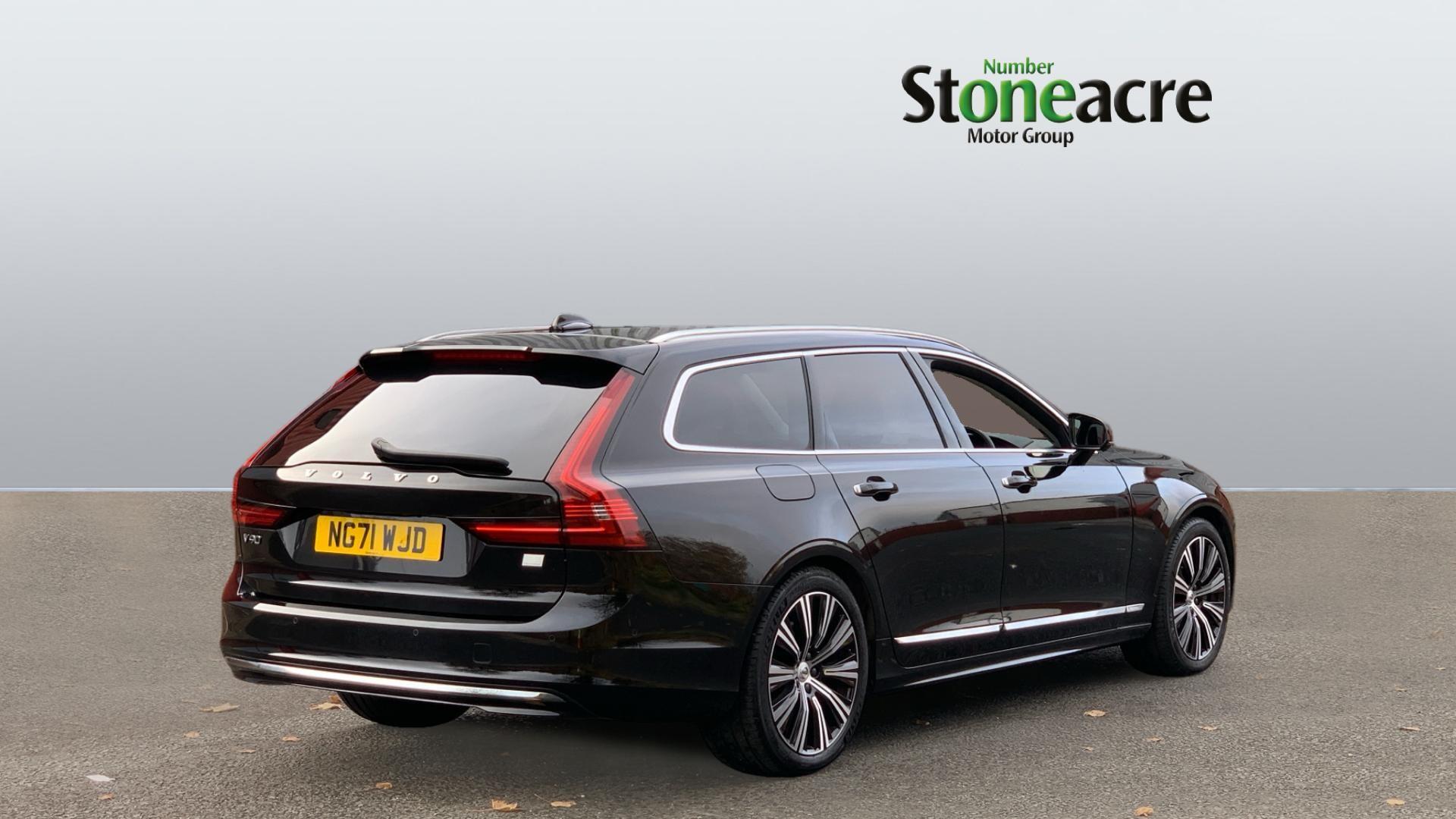 Volvo V90 2.0h T6 Recharge 11.6kWh Inscription Auto AWD Euro 6 (s/s) 5dr NG71WJD Image 2