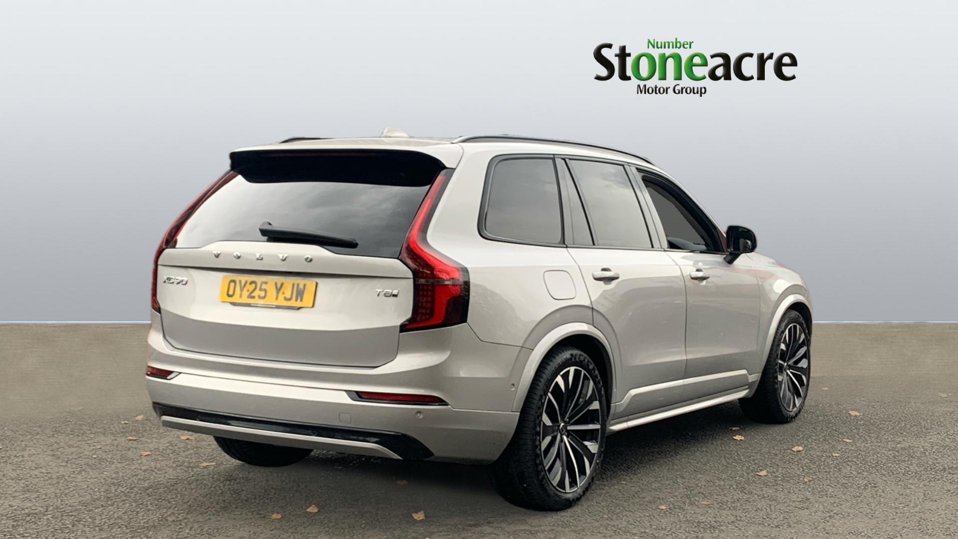 Volvo XC90 2.0 T8 18.8kWh Plus Auto 4WD Euro 6 (s/s) 5dr OY25YJW Image 2