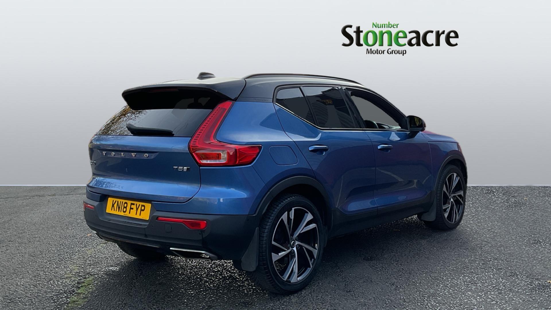 Volvo XC40 T5 AWD First Edition wk06 Automatic KN18FYP Image 2