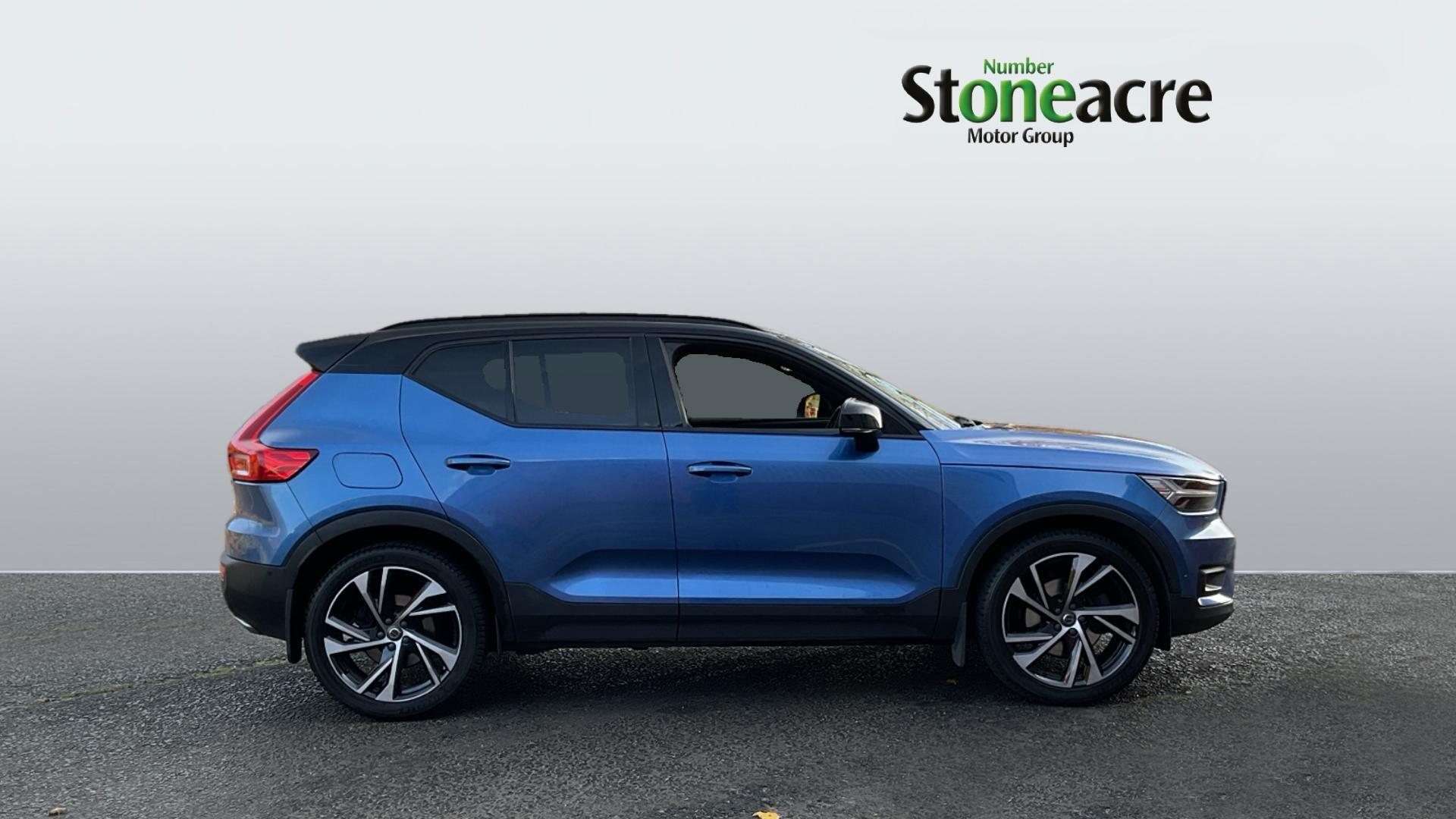Volvo XC40 T5 AWD First Edition wk06 Automatic KN18FYP Image 3