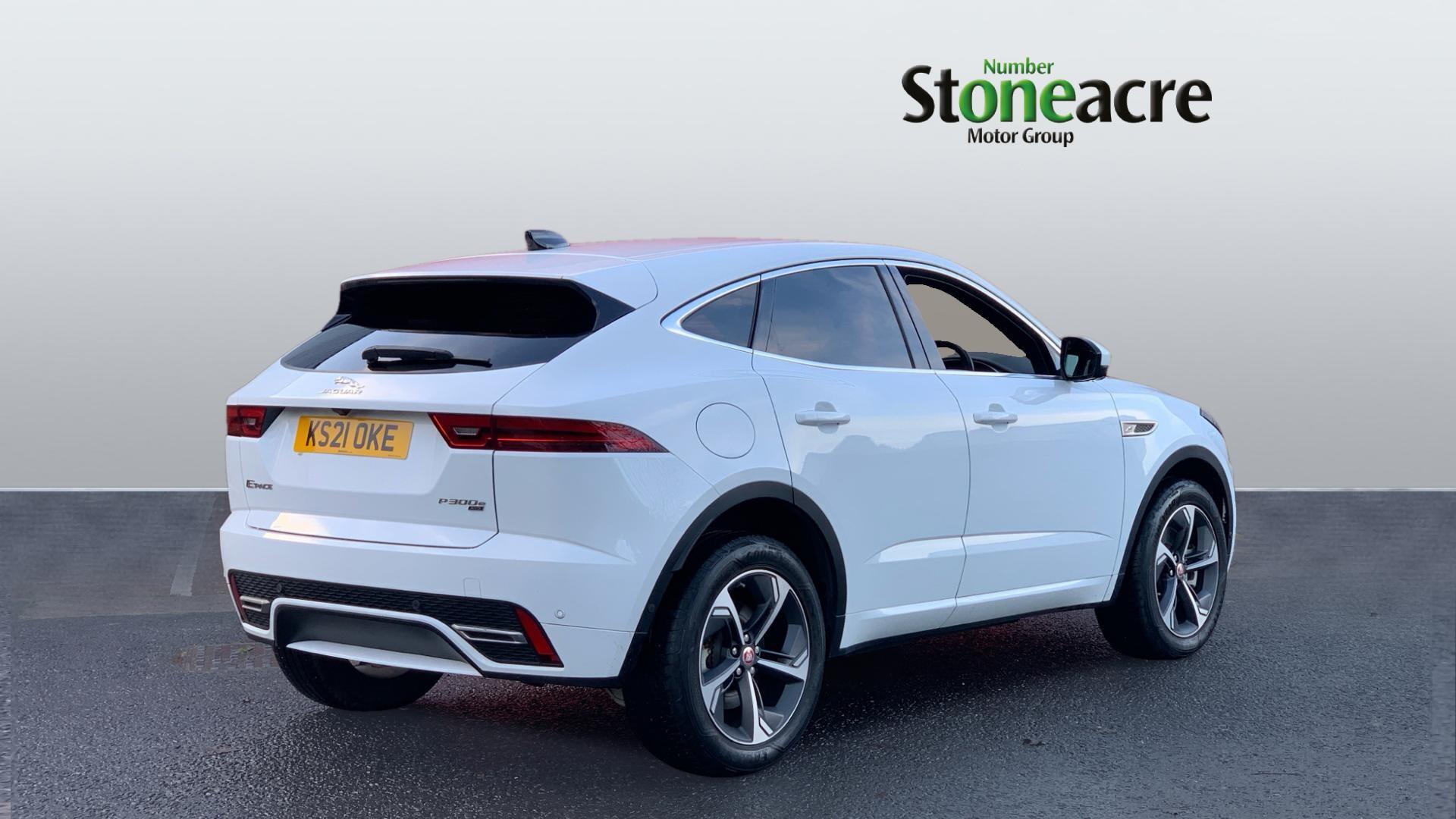 Jaguar E-Pace 1.5 P300e 12.17kWh R-Dynamic SE Auto AWD Euro 6 (s/s) 5dr KS21OKE Image 2