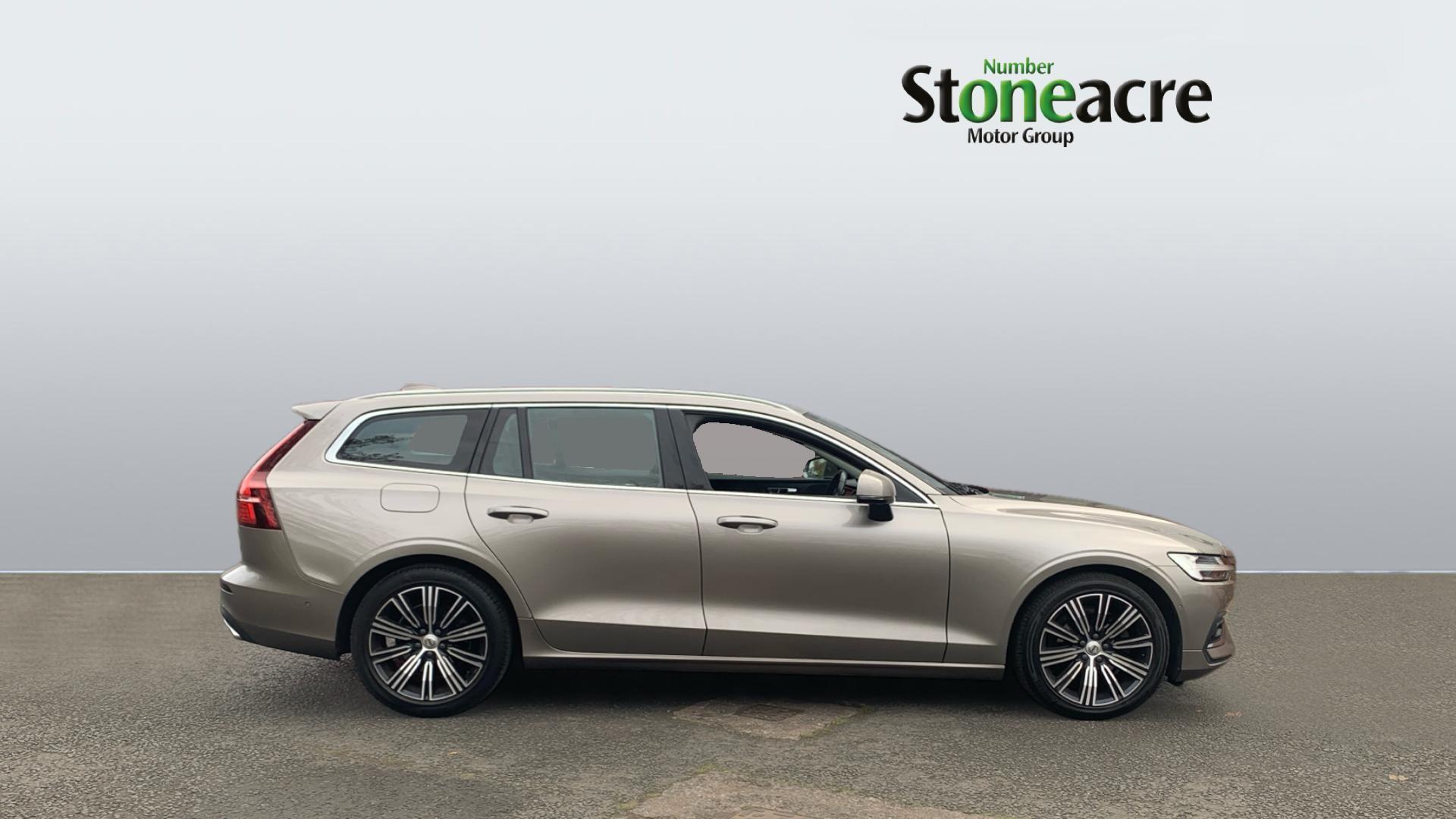 Volvo V60 2.0 D4 [190] Inscription 5dr Auto T25TOL Image 3