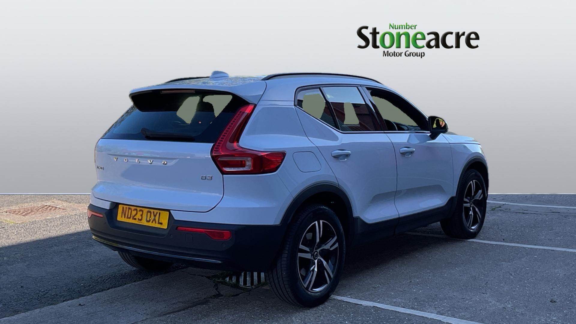 Volvo XC40 Image 2