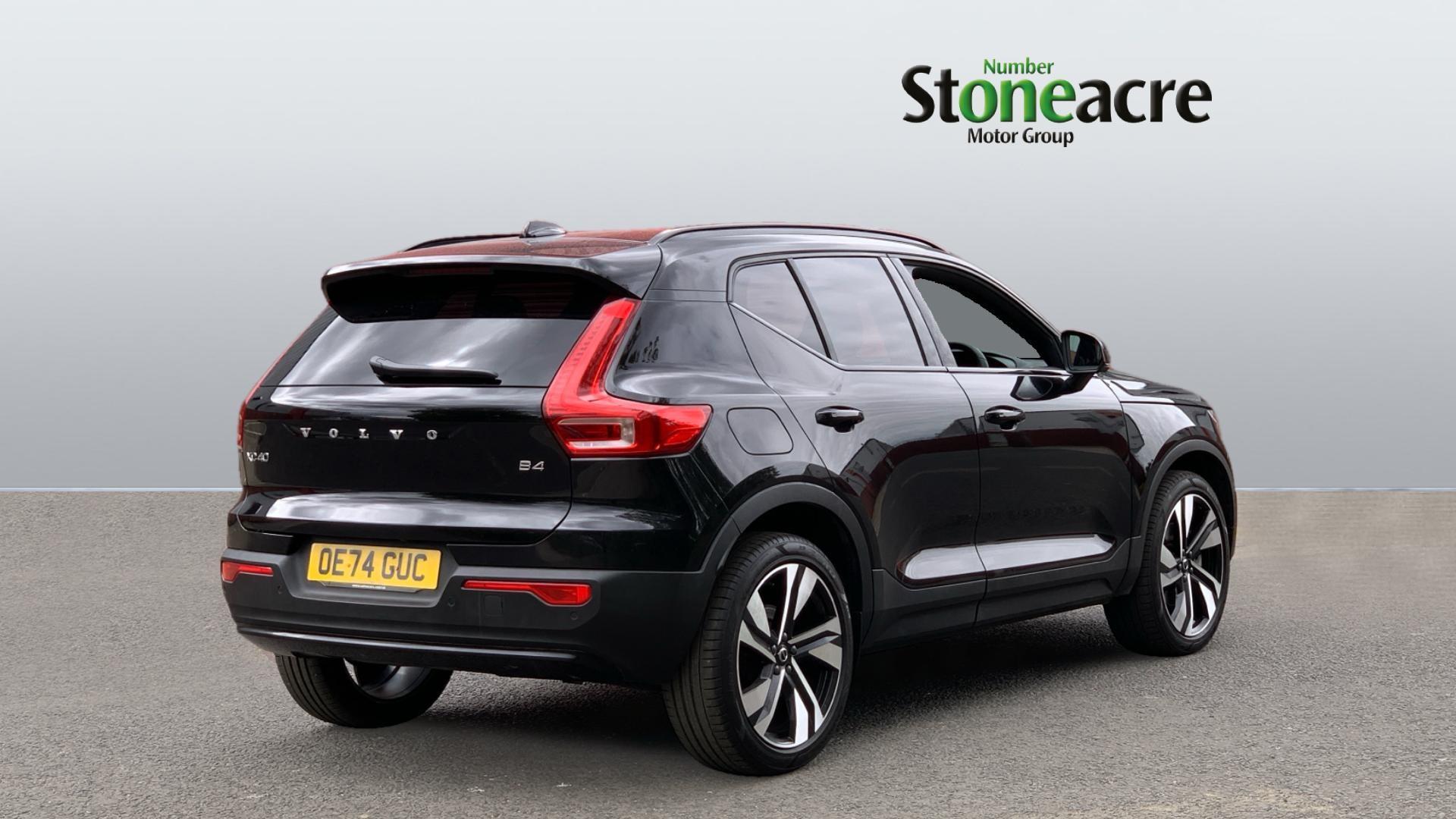 Volvo XC40 Image 2