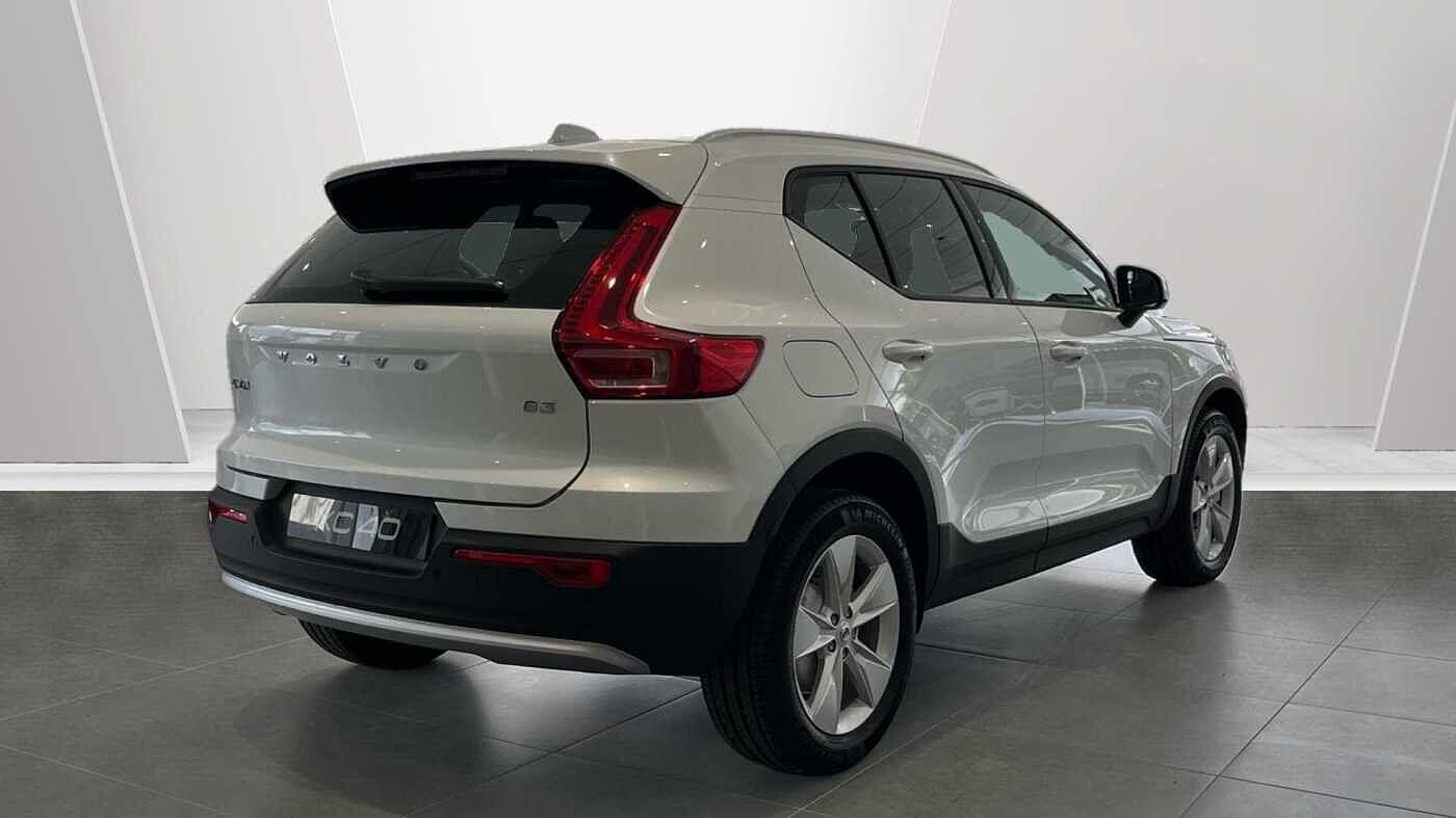 Volvo XC40 Image 2