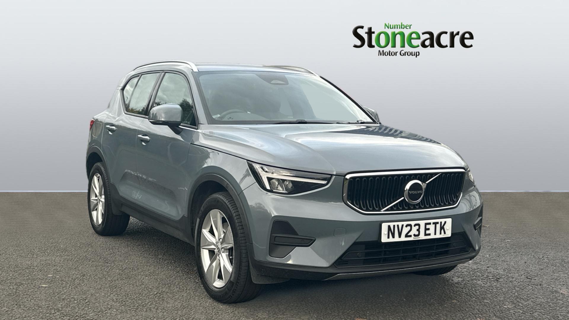 Volvo XC40 Core B3 (163 hp) Auto NV23ETK Image 1
