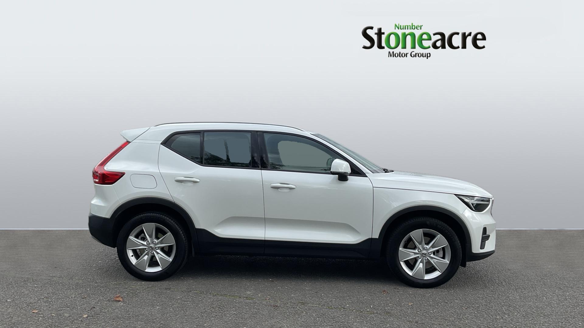Volvo XC40 Core B3 (163 hp) Auto NU25KHX Image 3
