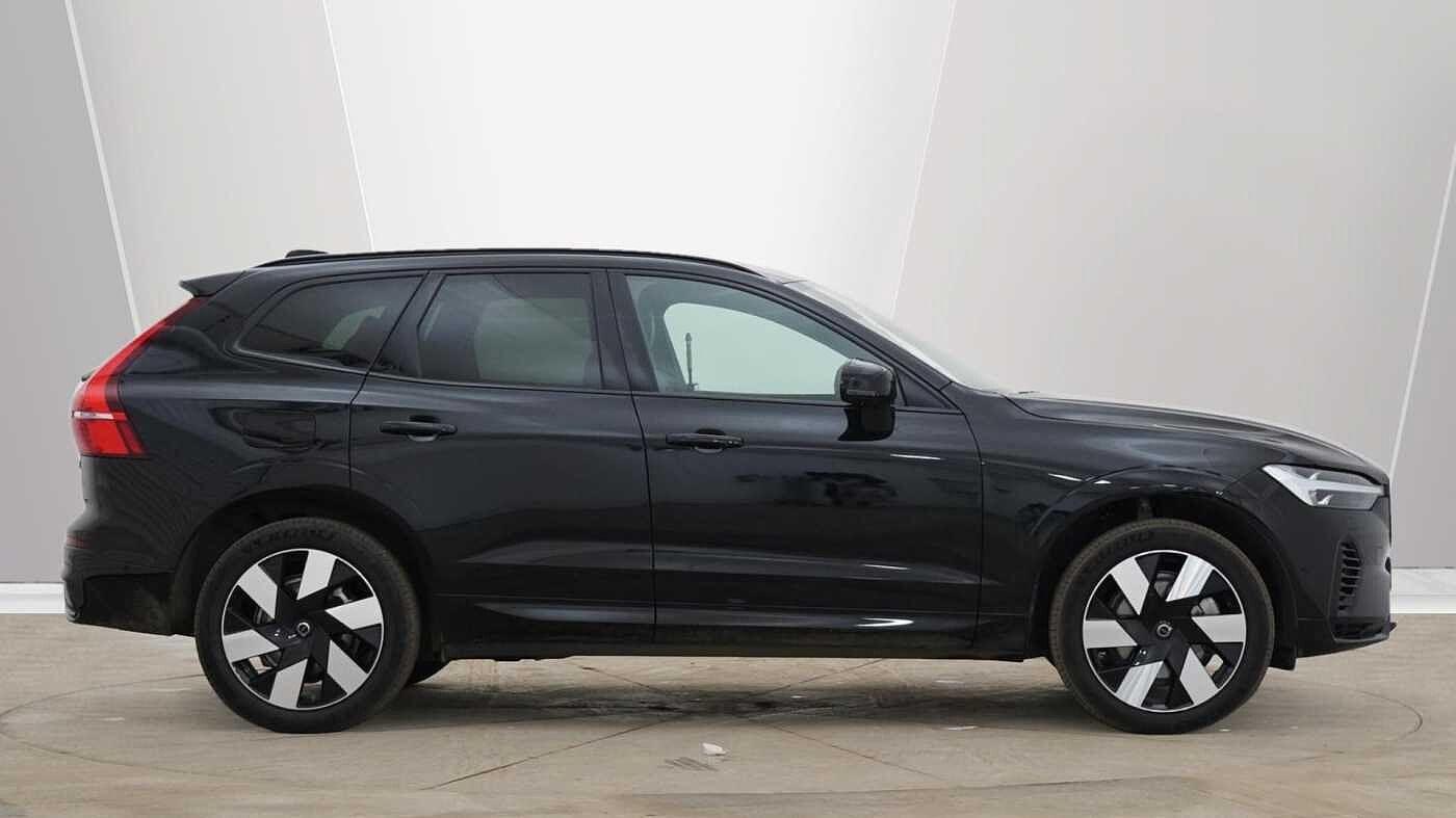 Volvo XC60 2.0h T8 18.8kWh Ultra Bright Auto AWD Euro 6 (s/s) 5dr MA24HCE Image 2