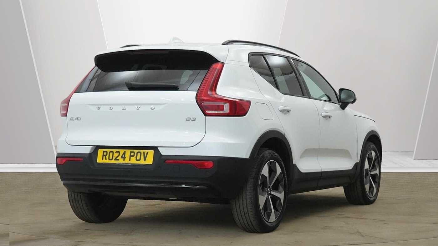 Volvo XC40 2.0 B3P Plus Dark 5dr Auto RO24POV Image 3