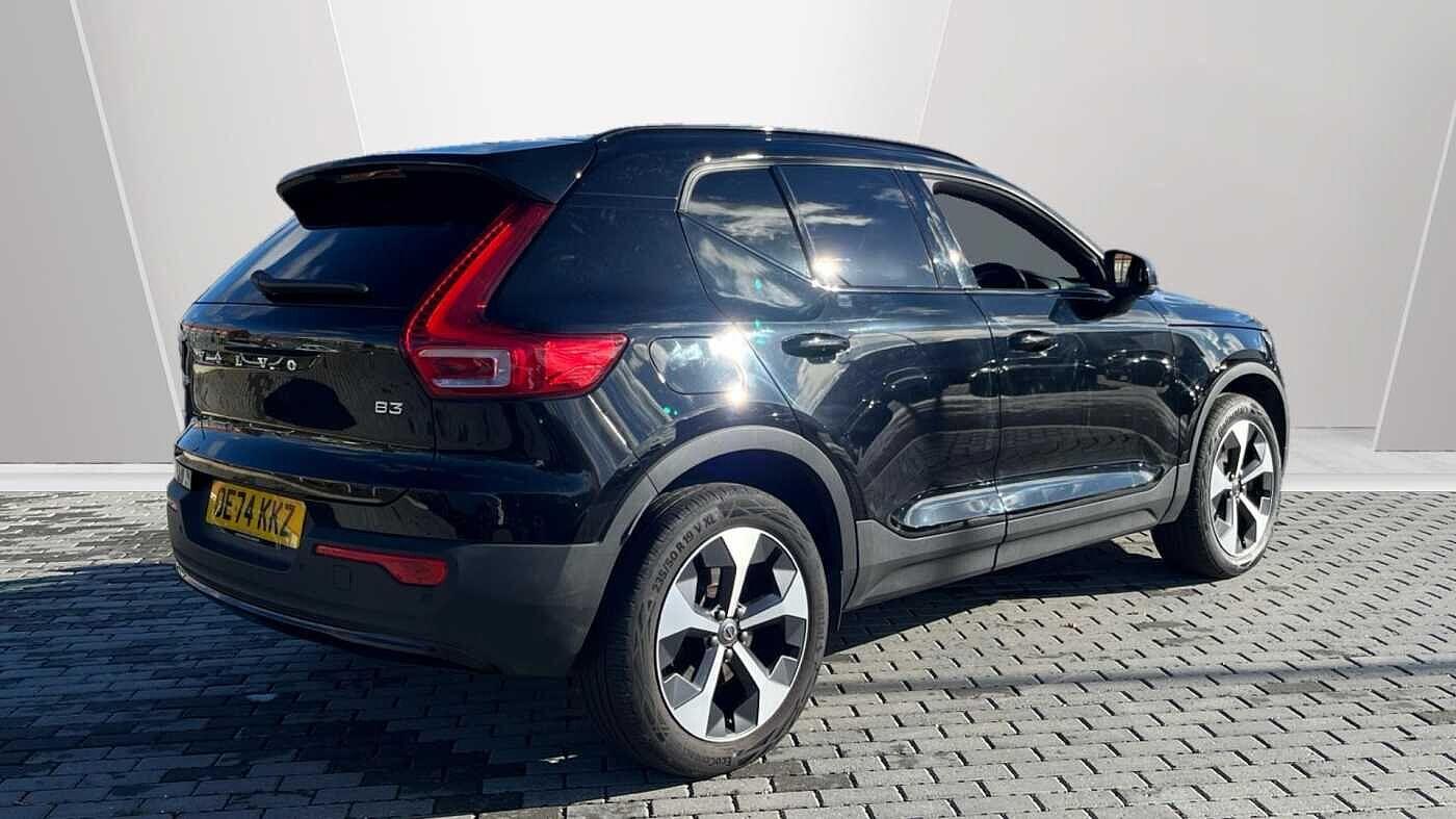 Volvo XC40 Image 2