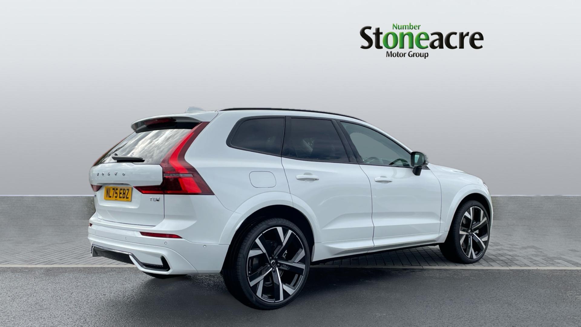 Volvo XC60 Image 2