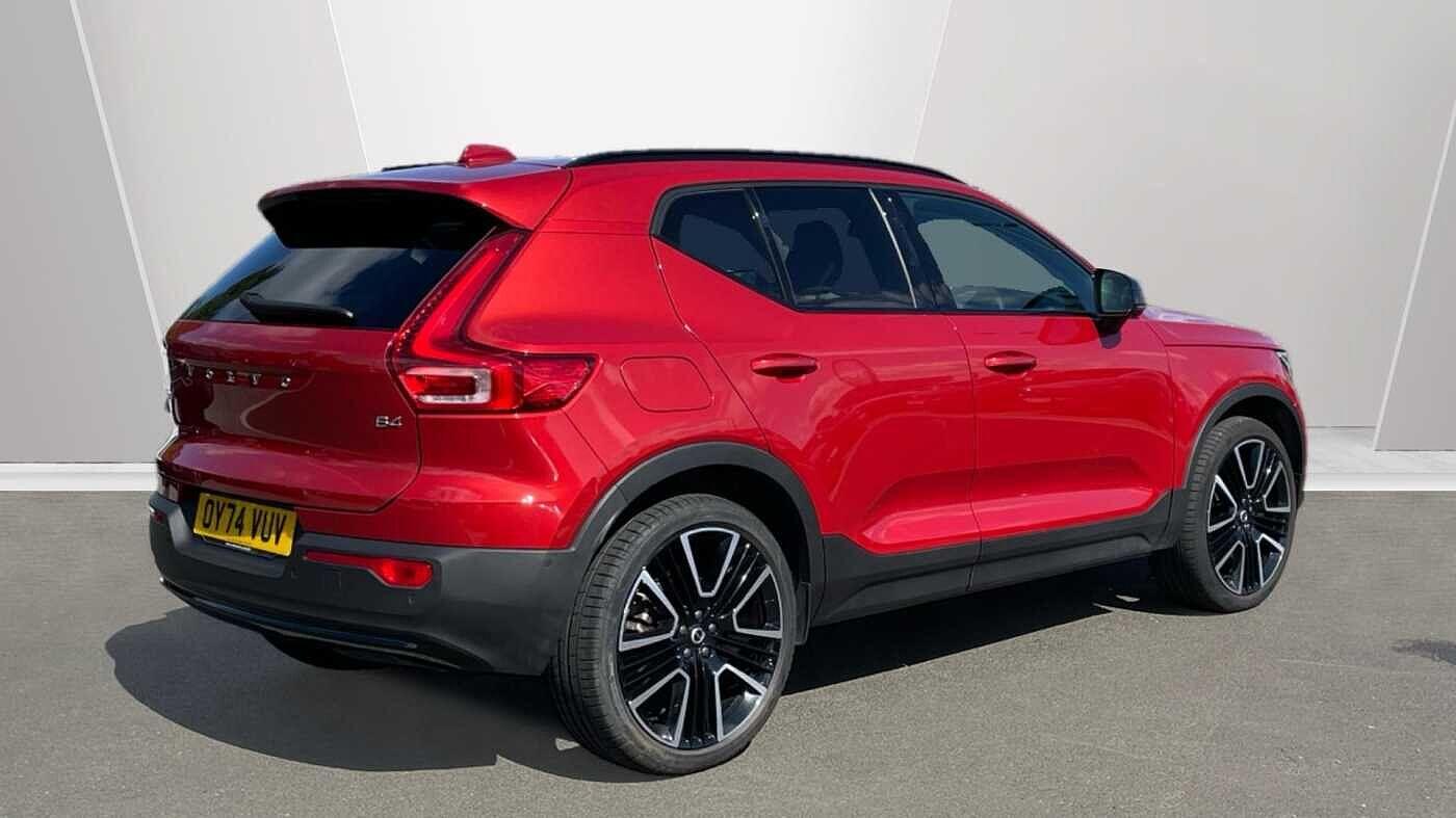 Volvo XC40 2.0 B4 MHEV Ultra Dark DCT Auto Euro 6 (s/s) 5dr OY74VUV Image 2