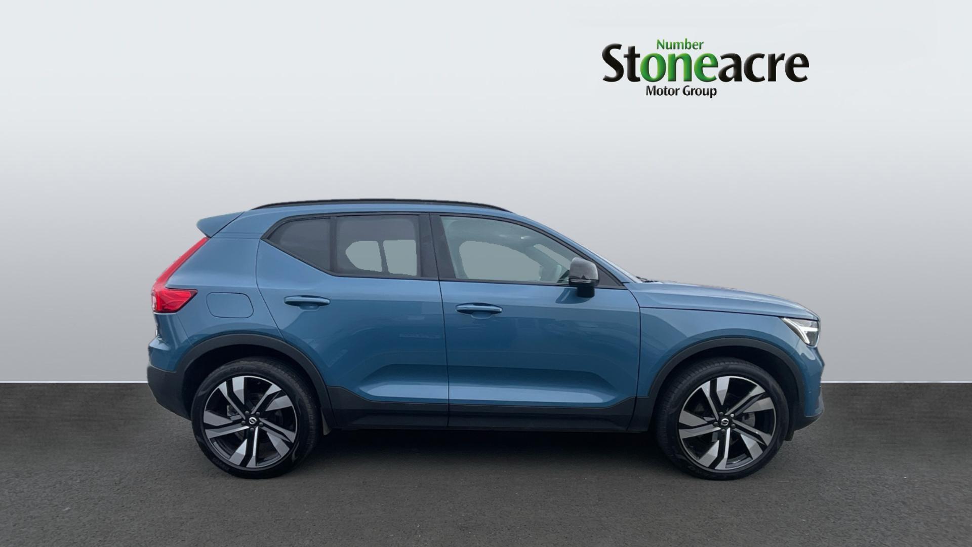 Volvo XC40 Ultimate Dark B3 (163 hp) RO24ZDE Image 3