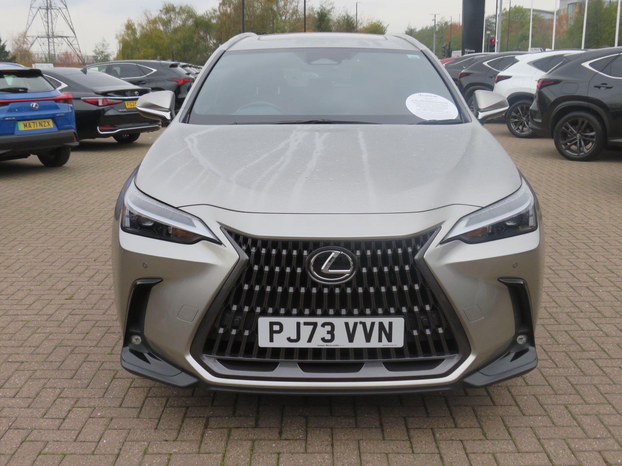 Lexus NX Plug-in Hybrid 2.5 450h+ 18.1kWh Premium E-CVT 4WD Euro 6 (s/s) 5dr PJ73VVN Image 2