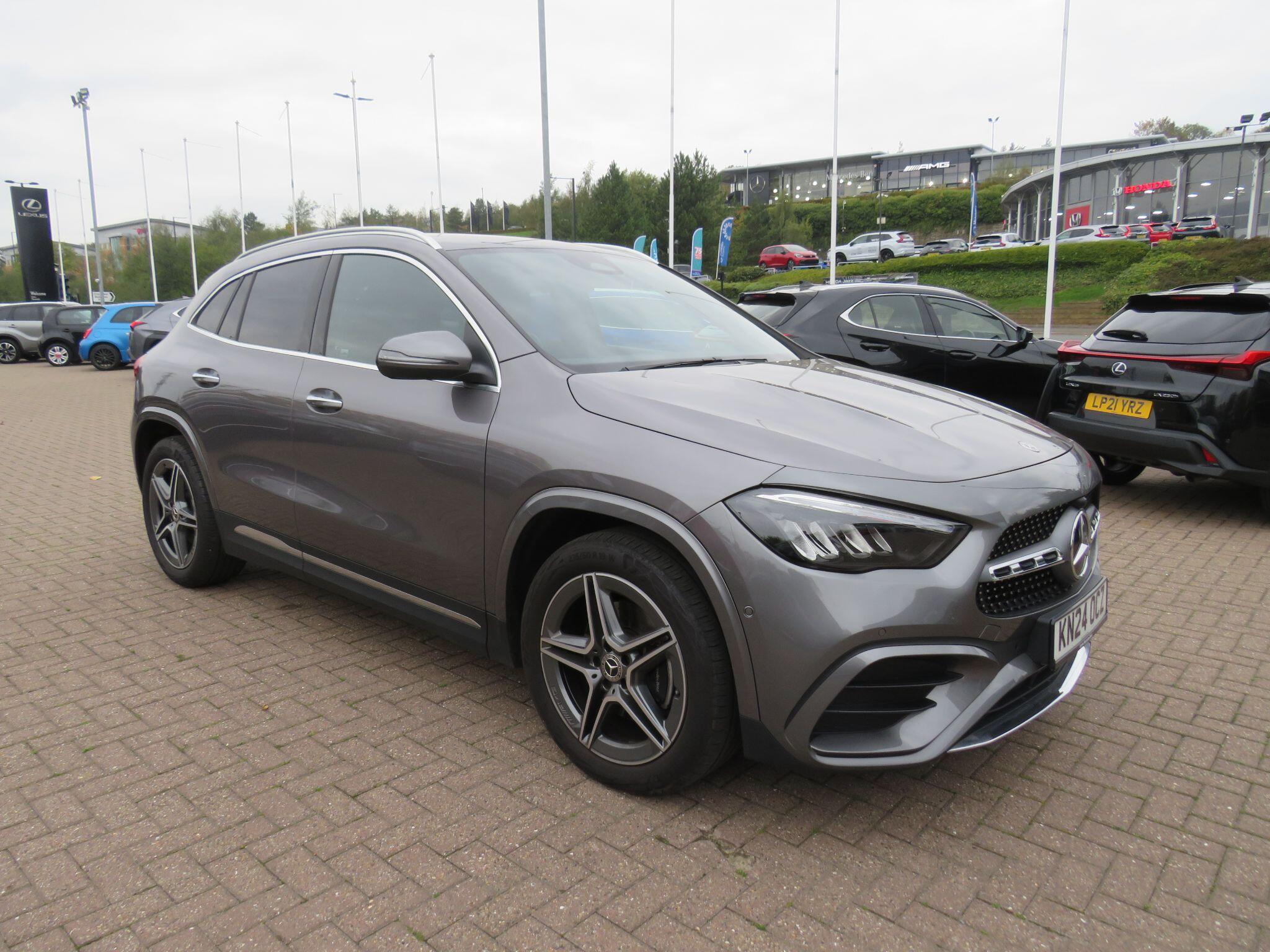 Mercedes-Benz GLA 2.0 GLA220d AMG Line (Premium) 8G-DCT 4MATIC Euro 6 (s/s) 5dr KN24OCZ Image 1