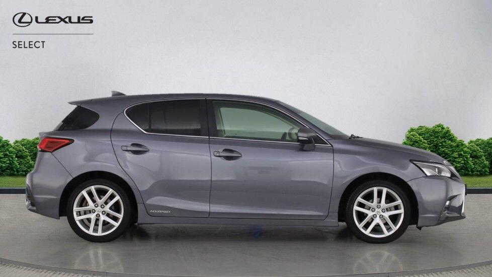 Lexus CT 200h 1.8 Premier 5dr CVT YA18TMY Image 2