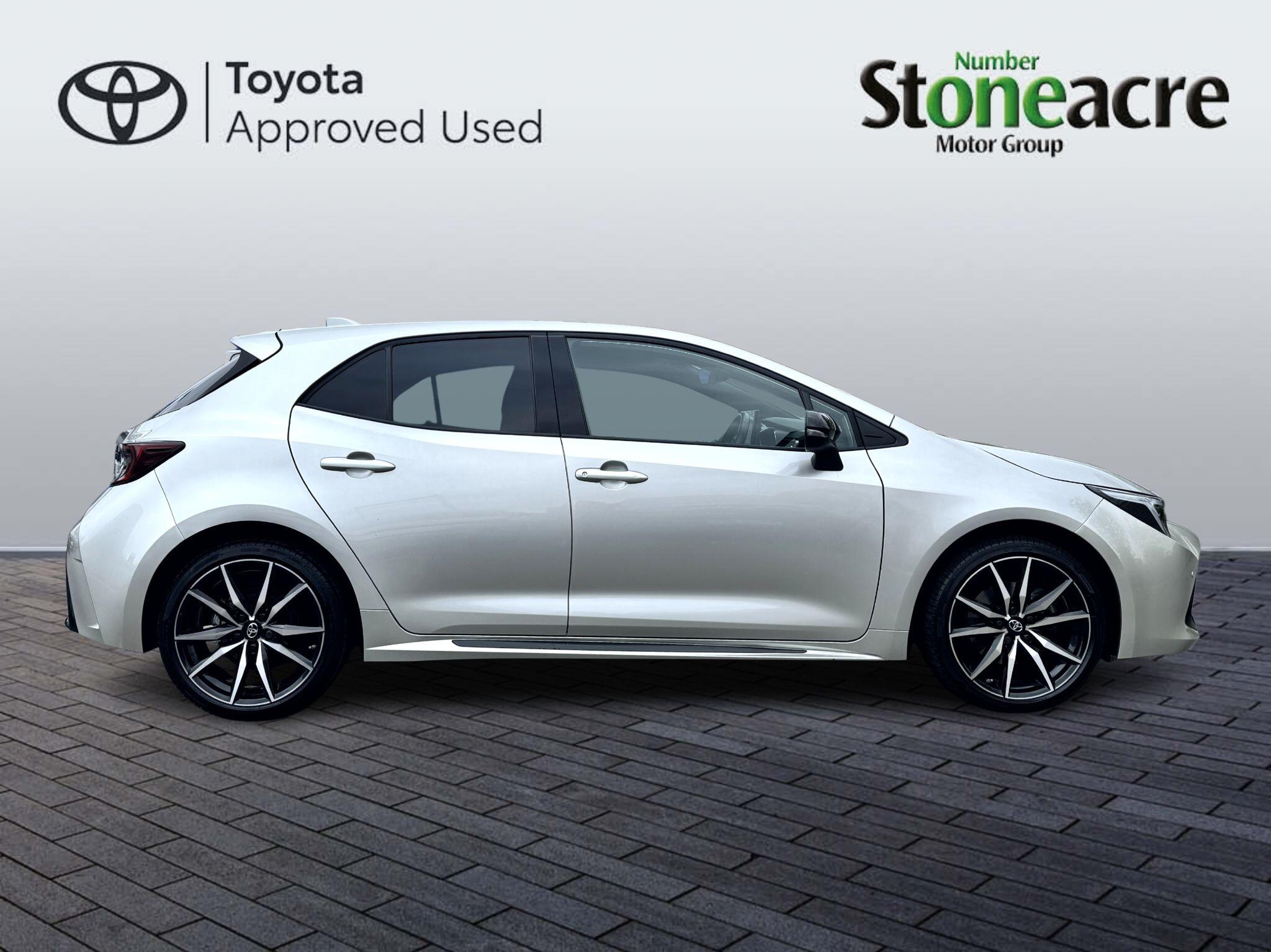 Toyota Corolla Hatchback 2.0 VVT-i Hybrid GR Sport 5dr CVT PK23XDB Image 2