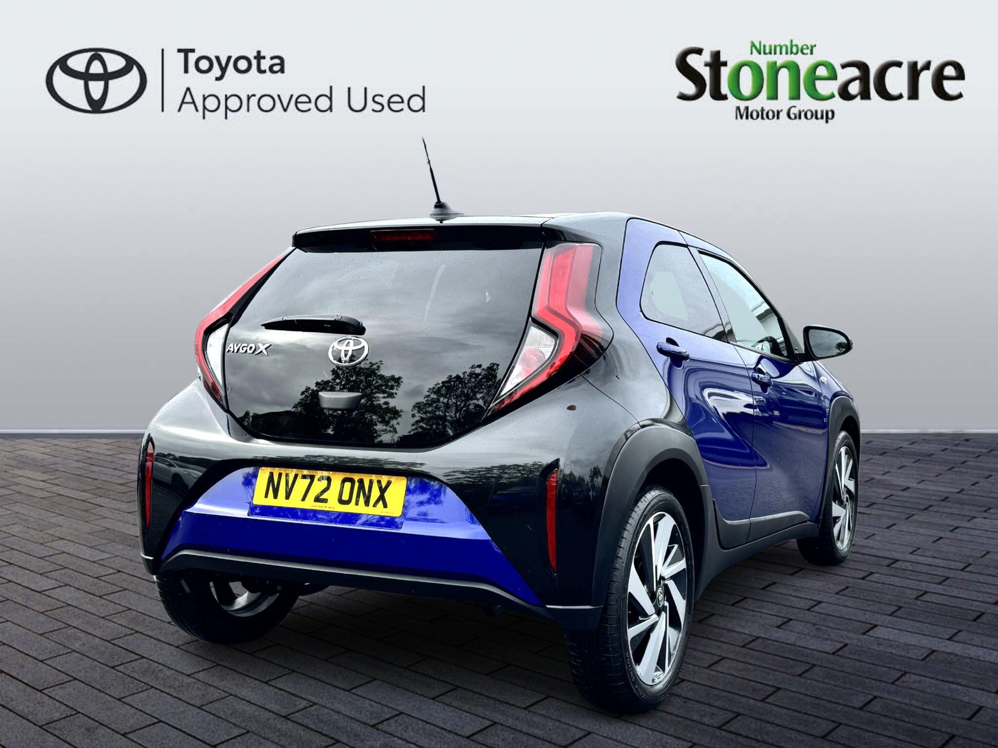 Toyota Aygo X 1.0 VVT-i Edge 5dr NV72ONX Image 3