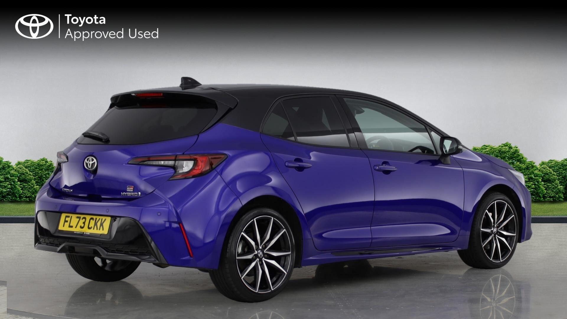 Toyota Corolla Hatchback 2.0 VVT-i Hybrid GR Sport 5dr CVT FL73CKK Image 3