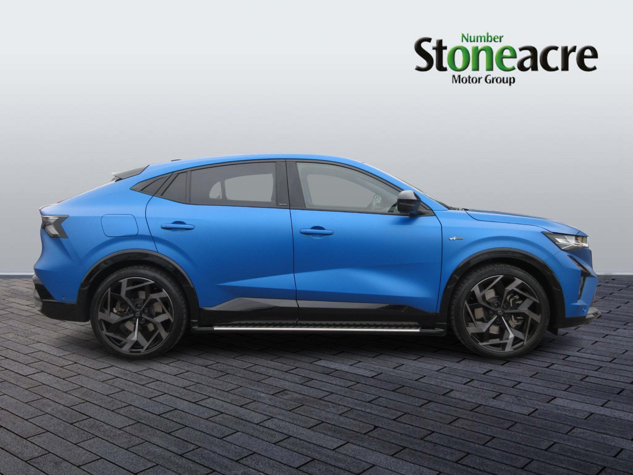 Renault Rafale E-Tech Plug-In Hybrid Image 2