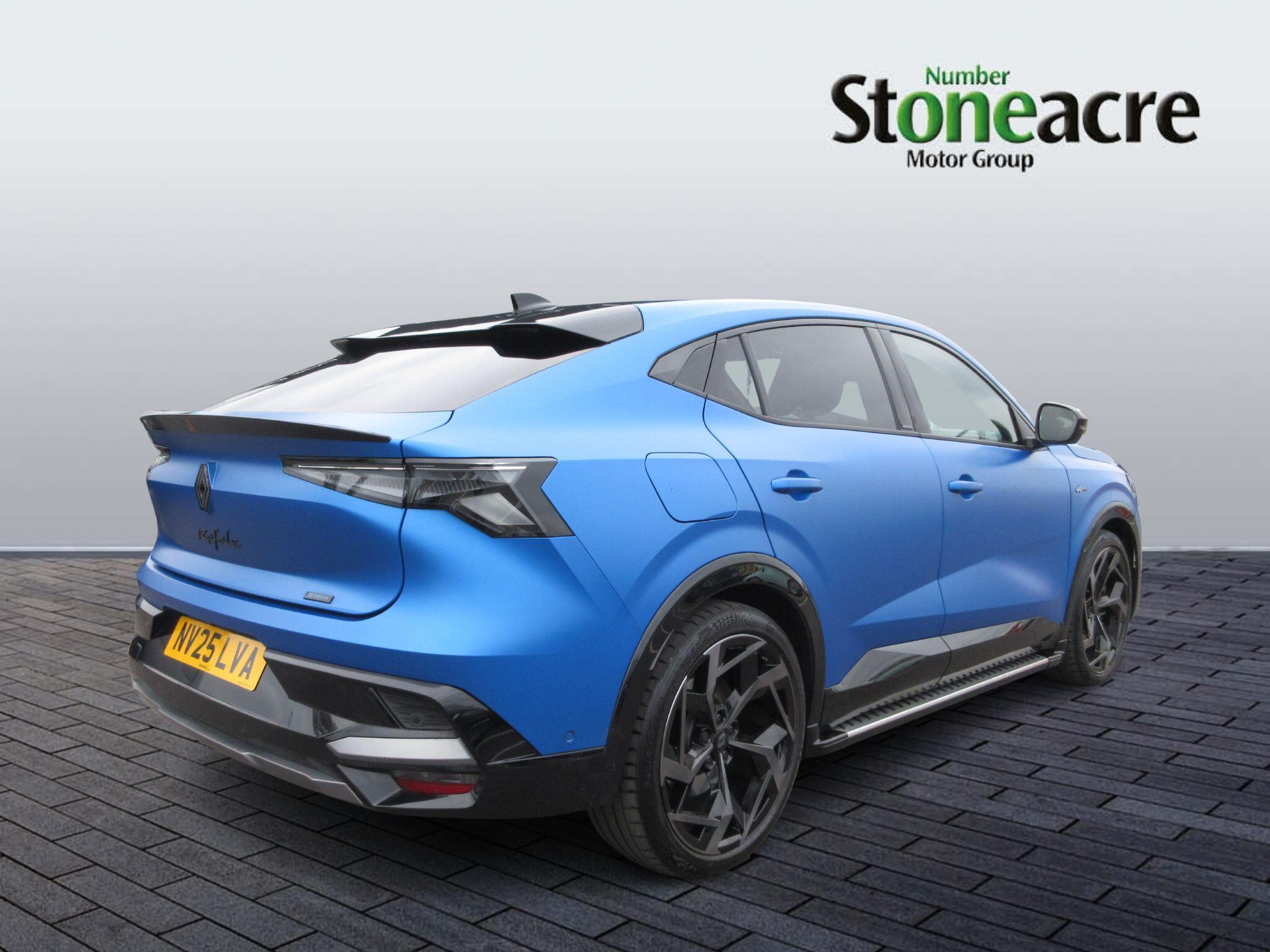 Renault Rafale E-Tech Plug-In Hybrid Image 3