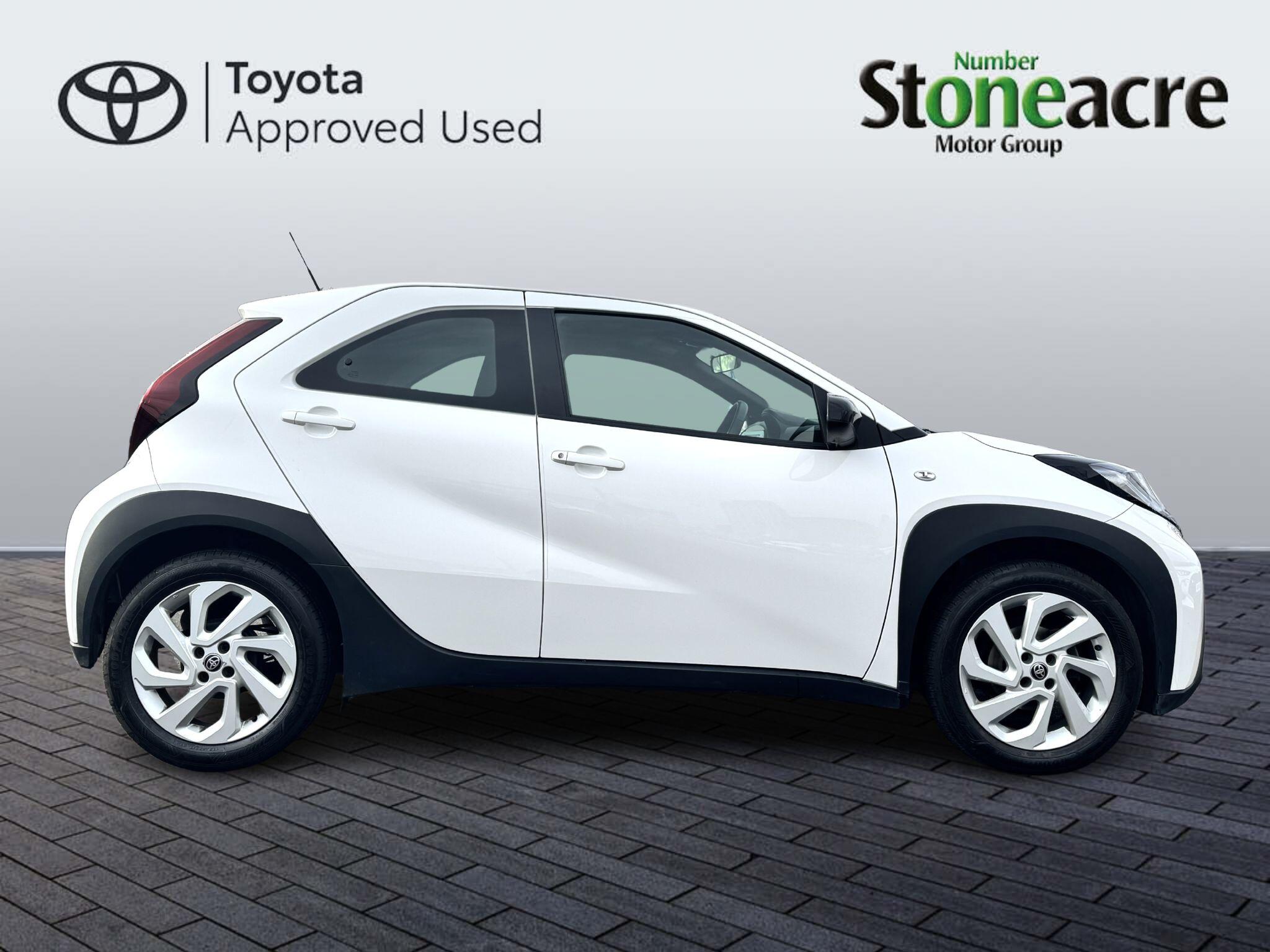 Toyota Aygo X 1.0 VVT-i Pure 5dr NV24HNH Image 2