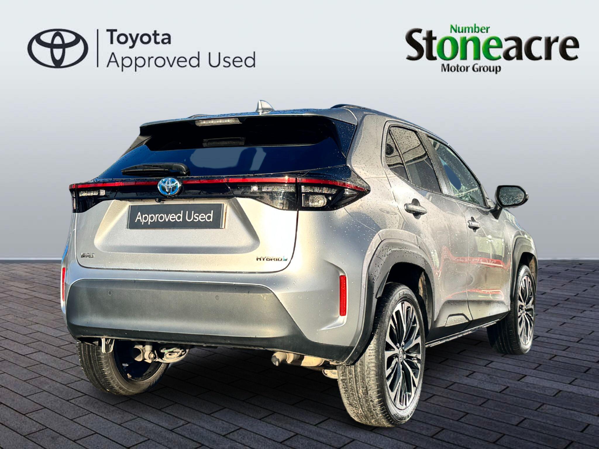 Toyota Yaris Cross 1.5 VVT-h Excel E-CVT Euro 6 (s/s) 5dr FA23KHB Image 3