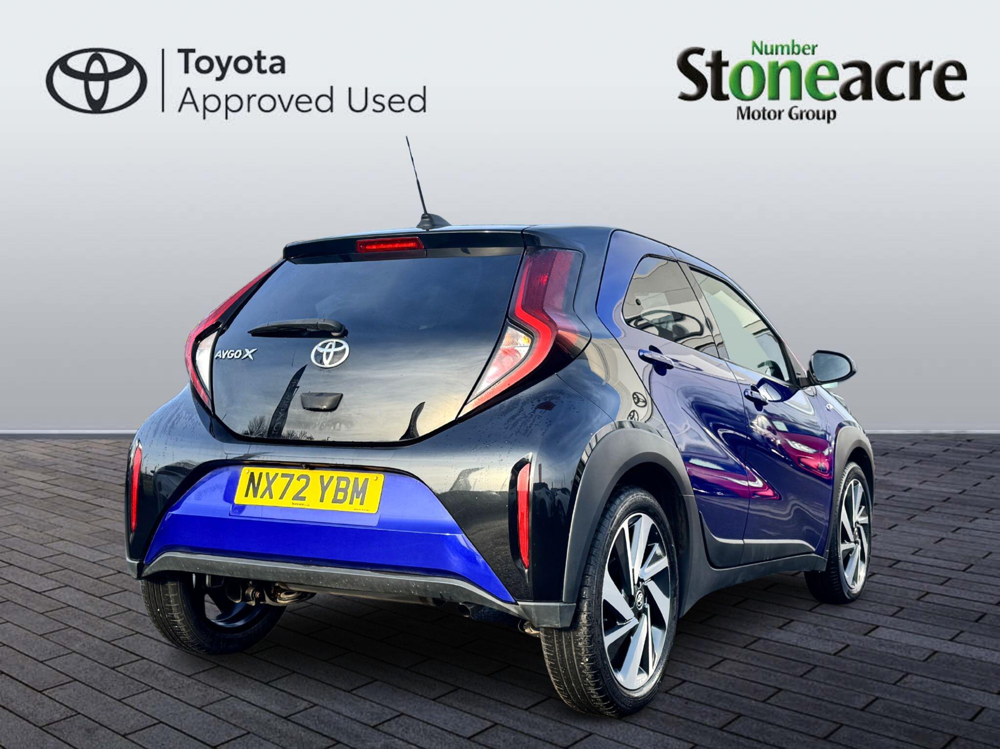 Toyota Aygo X 1.0 VVT-i Edge 5dr NX72YBM Image 3