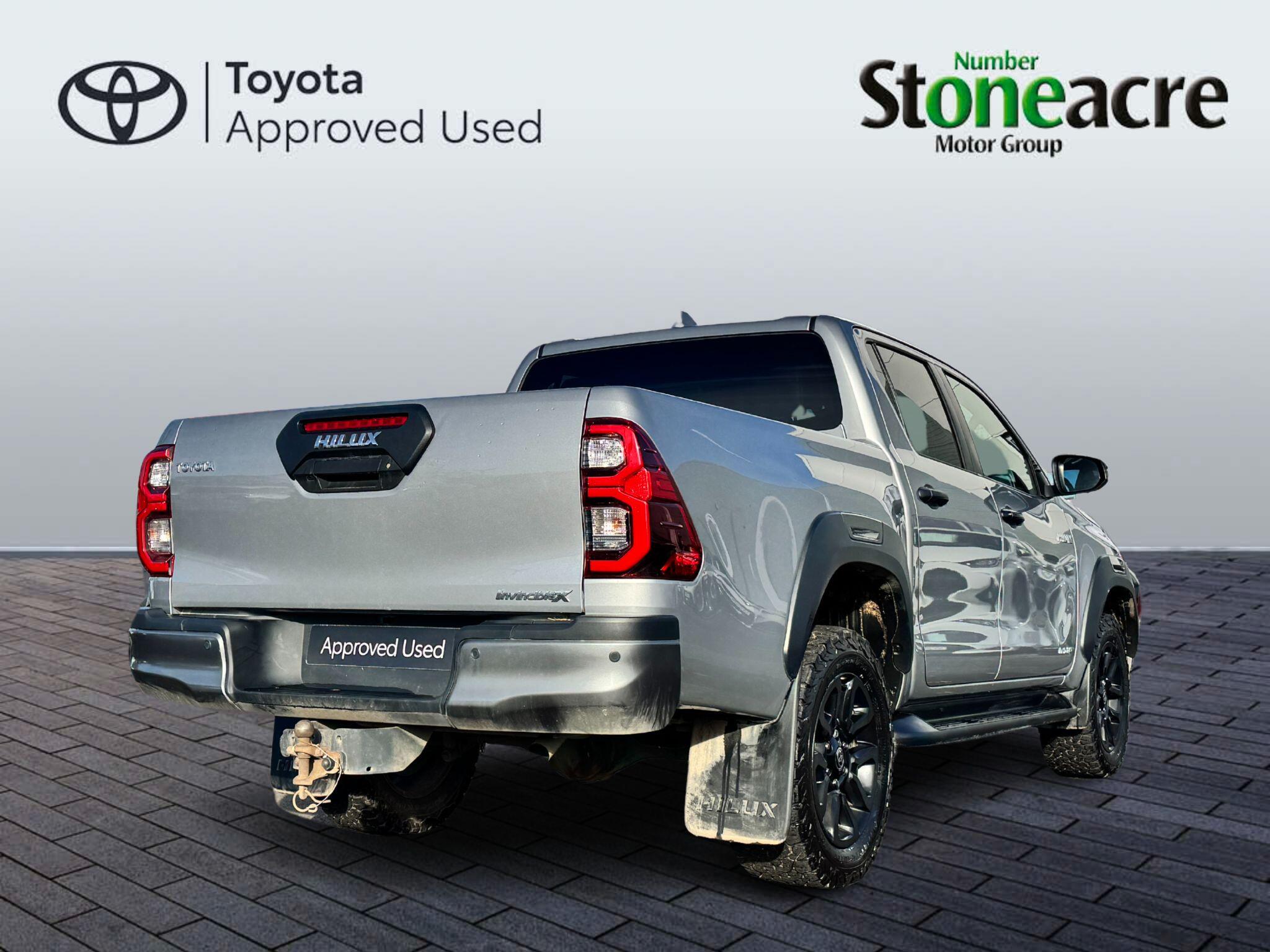 Toyota Hilux Image 3