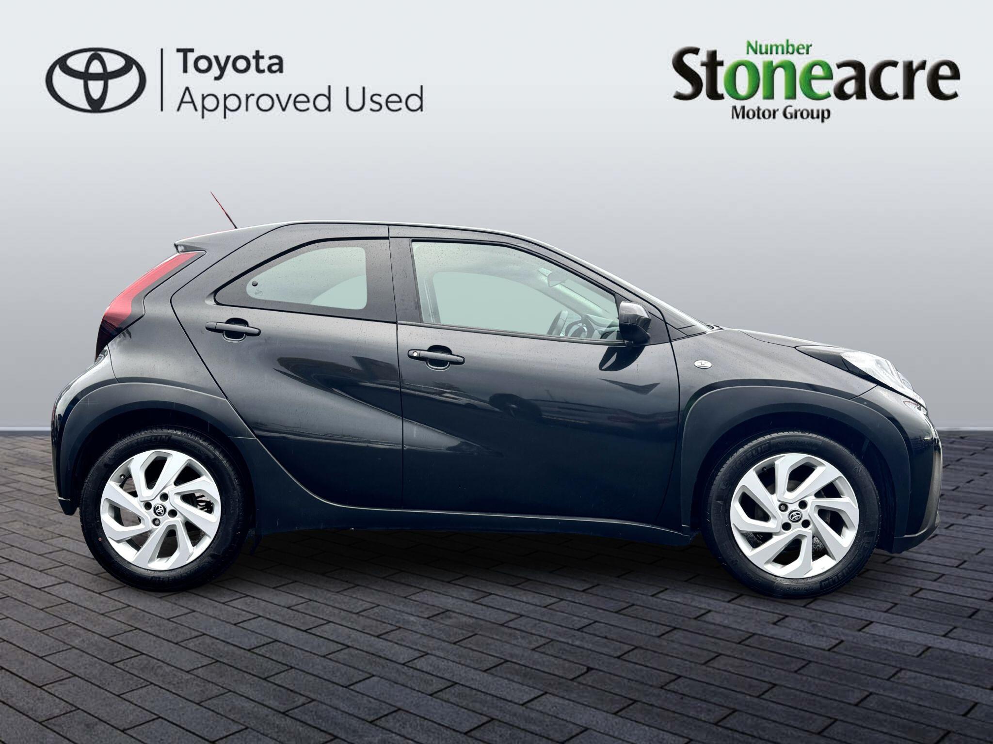 Toyota Aygo X 1.0 VVT-i Pure 5dr AK22FVD Image 2