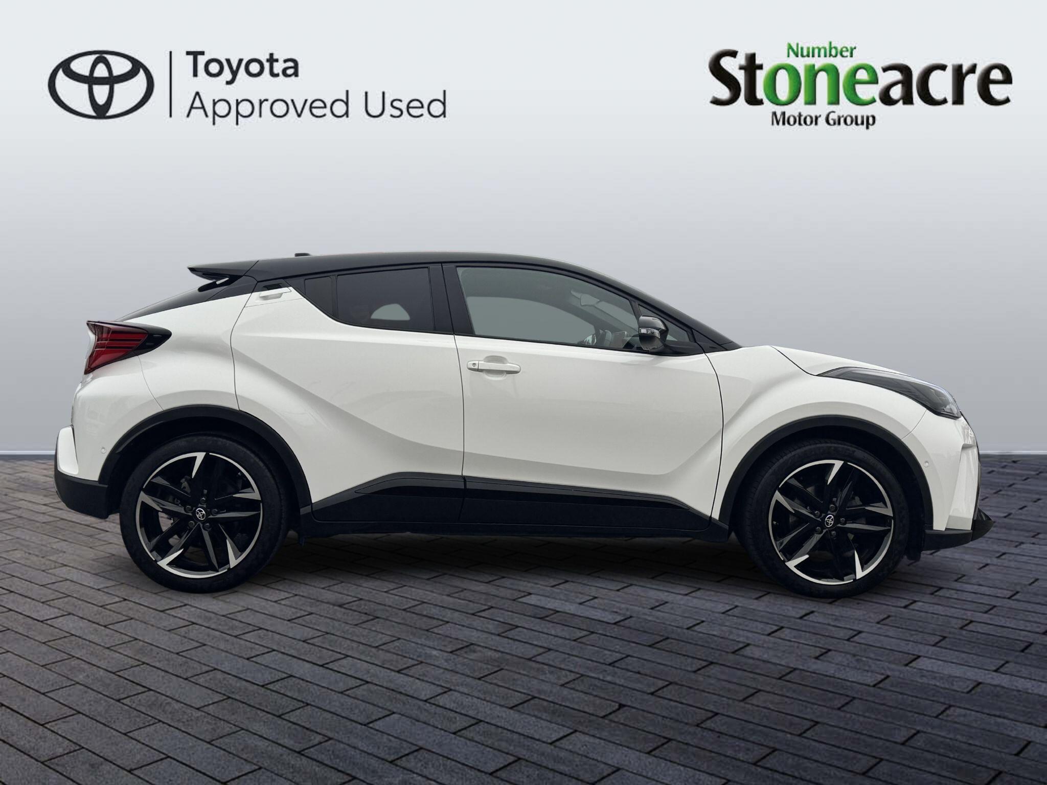 Toyota C-HR Self-Charging Hybrid Image 2