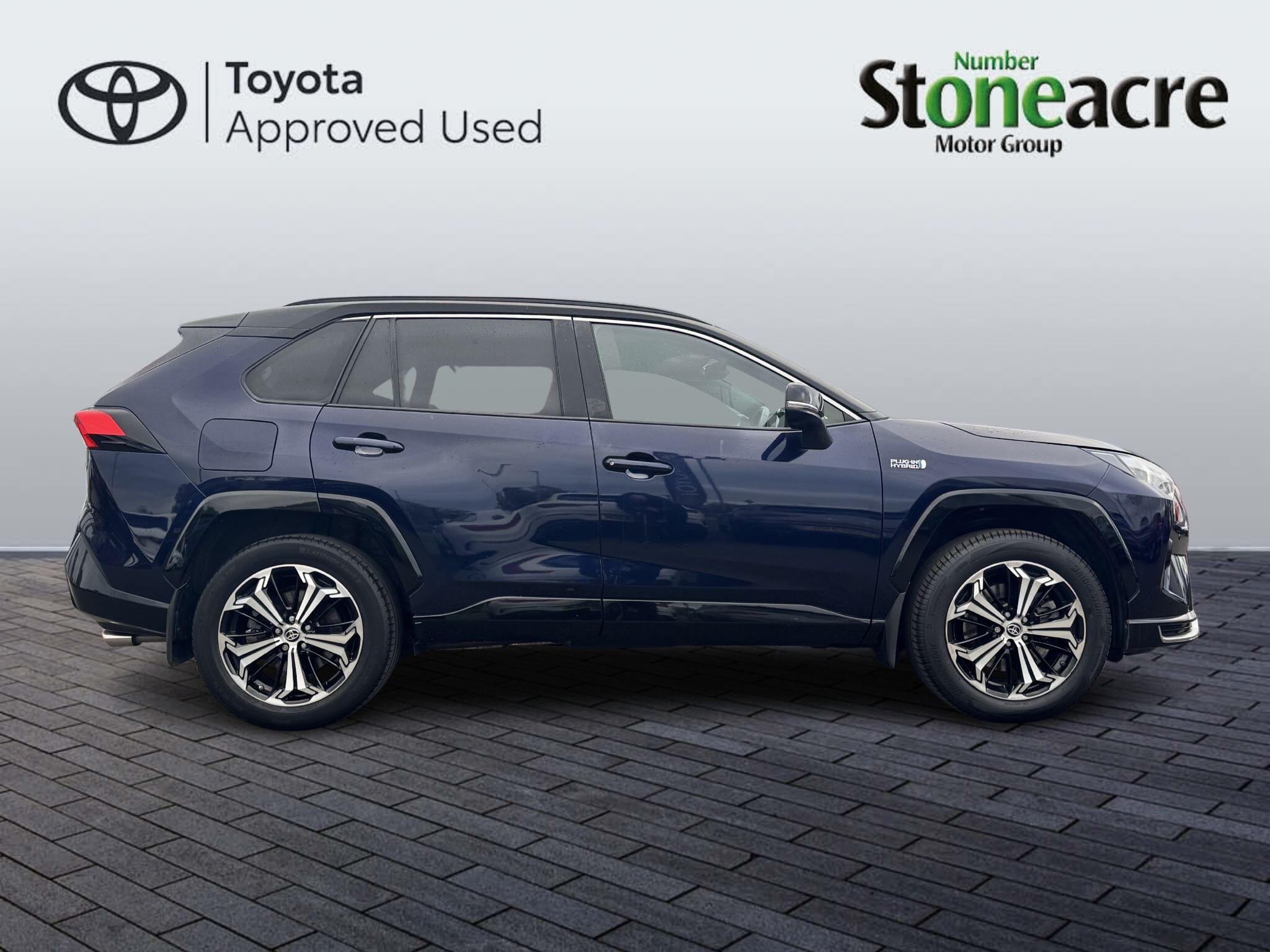 Toyota RAV4 Plug-in Hybrid 2.5 PHEV Dynamic 5dr CVT DU72JYV Image 2