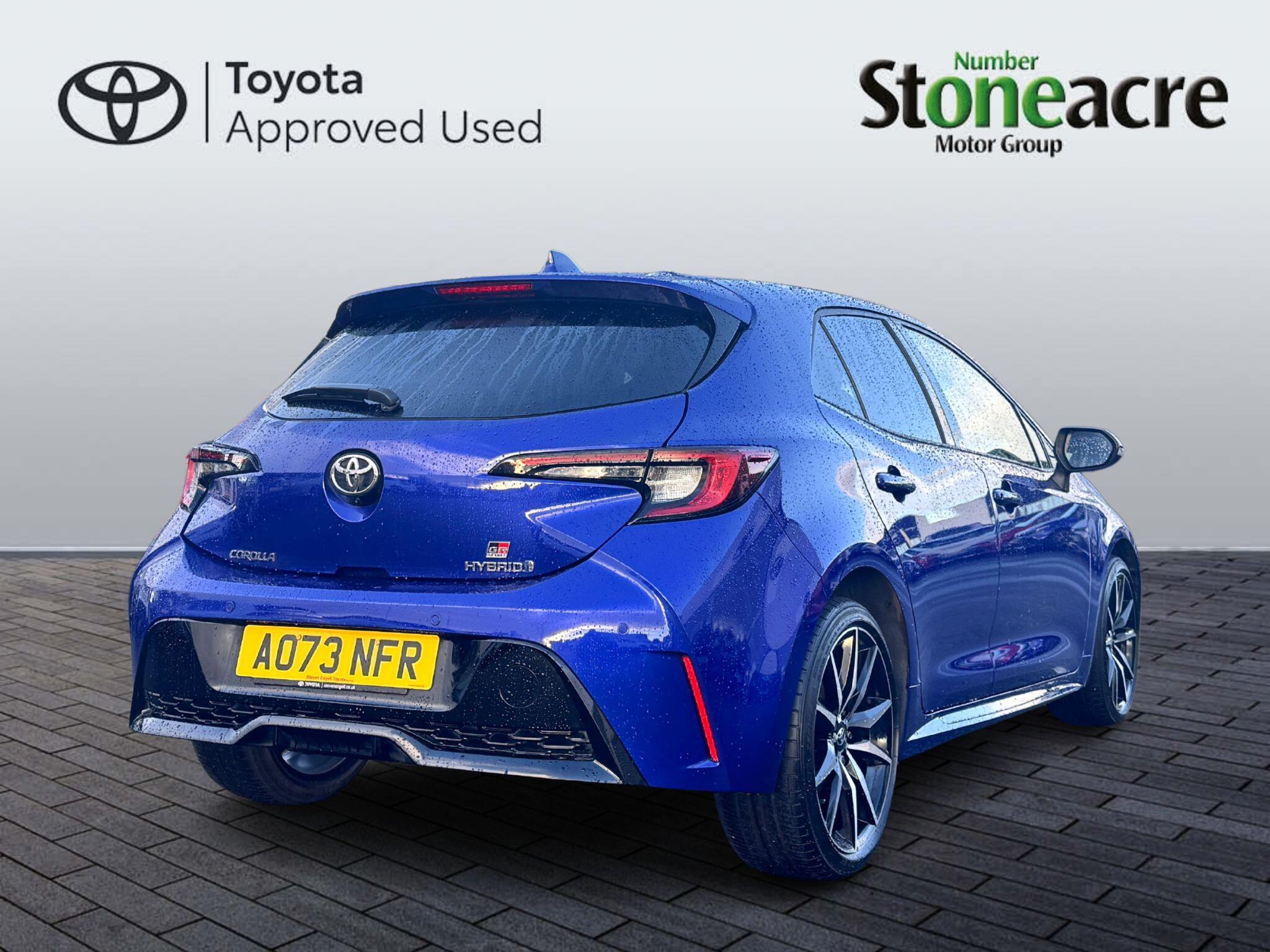 Toyota Corolla Hatchback Image 3