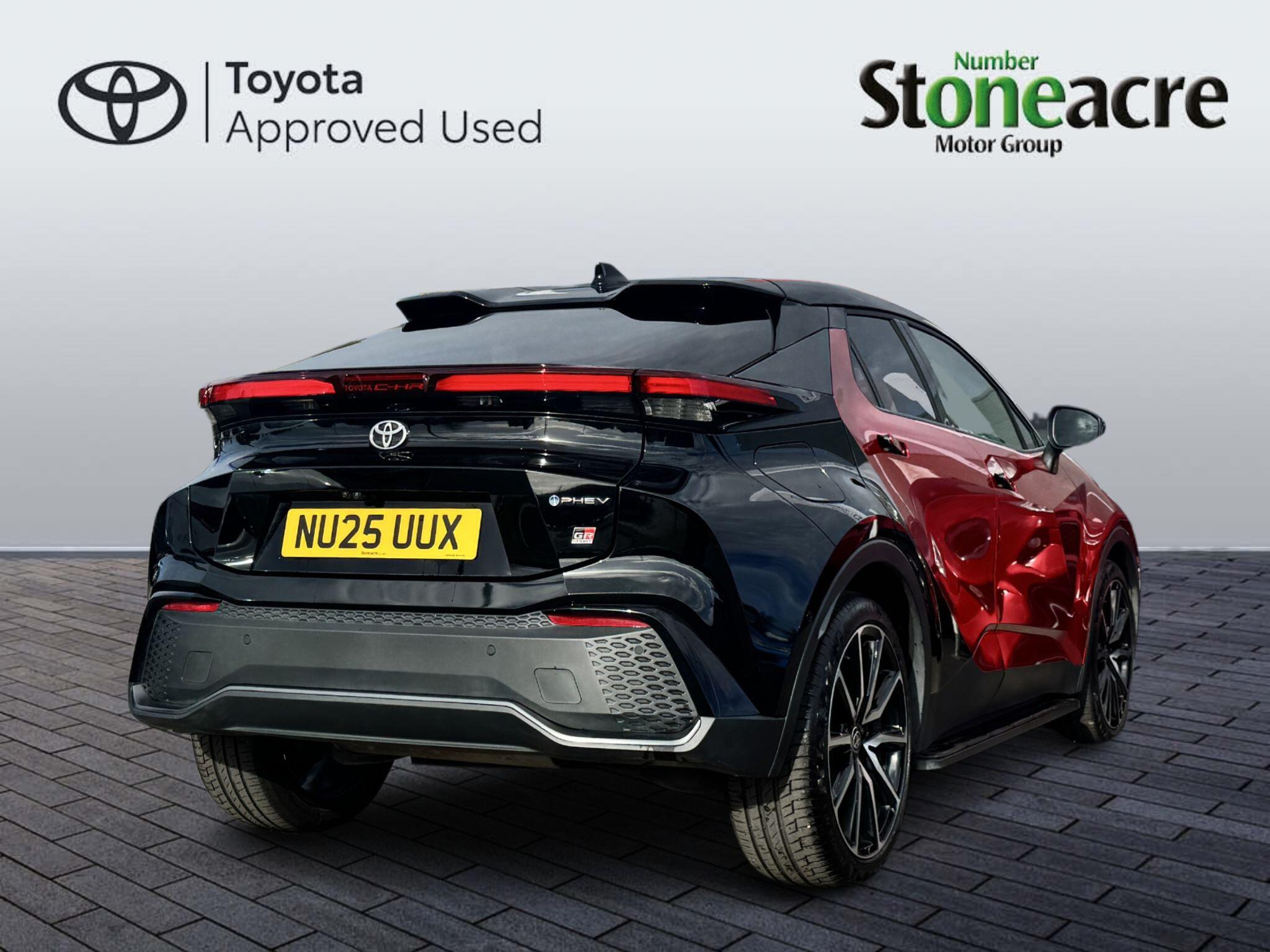 Toyota C-HR Plug-in Hybrid 2.0 VVT-h 13.6 kWh GR SPORT CVT Euro 6 (s/s) 5dr NU25UUX Image 3