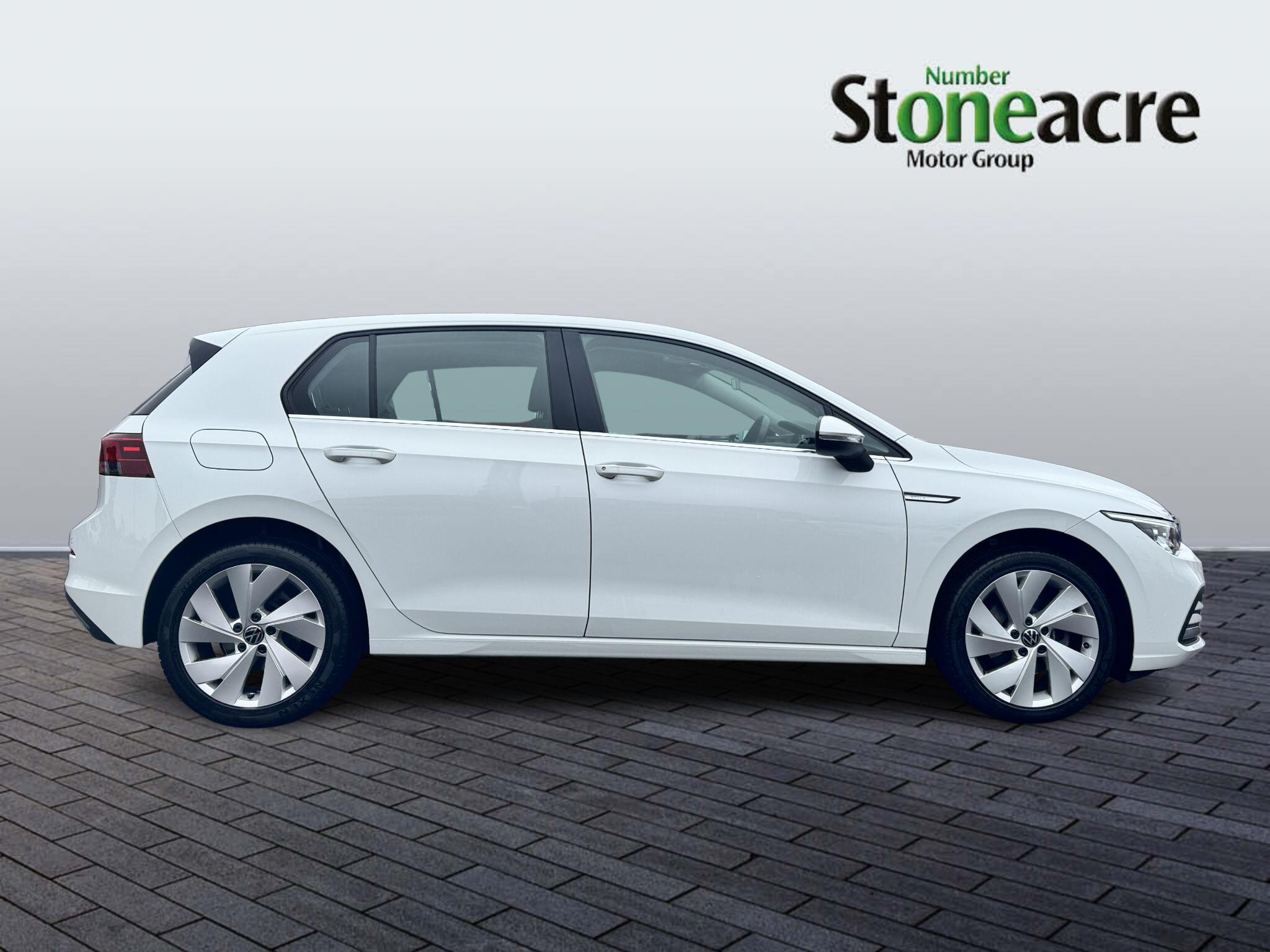 Volkswagen Golf 1.5 TSI Style Hatchback 5dr Petrol Manual Euro 6 (s/s) (130 ps) NJ73HPL Image 2