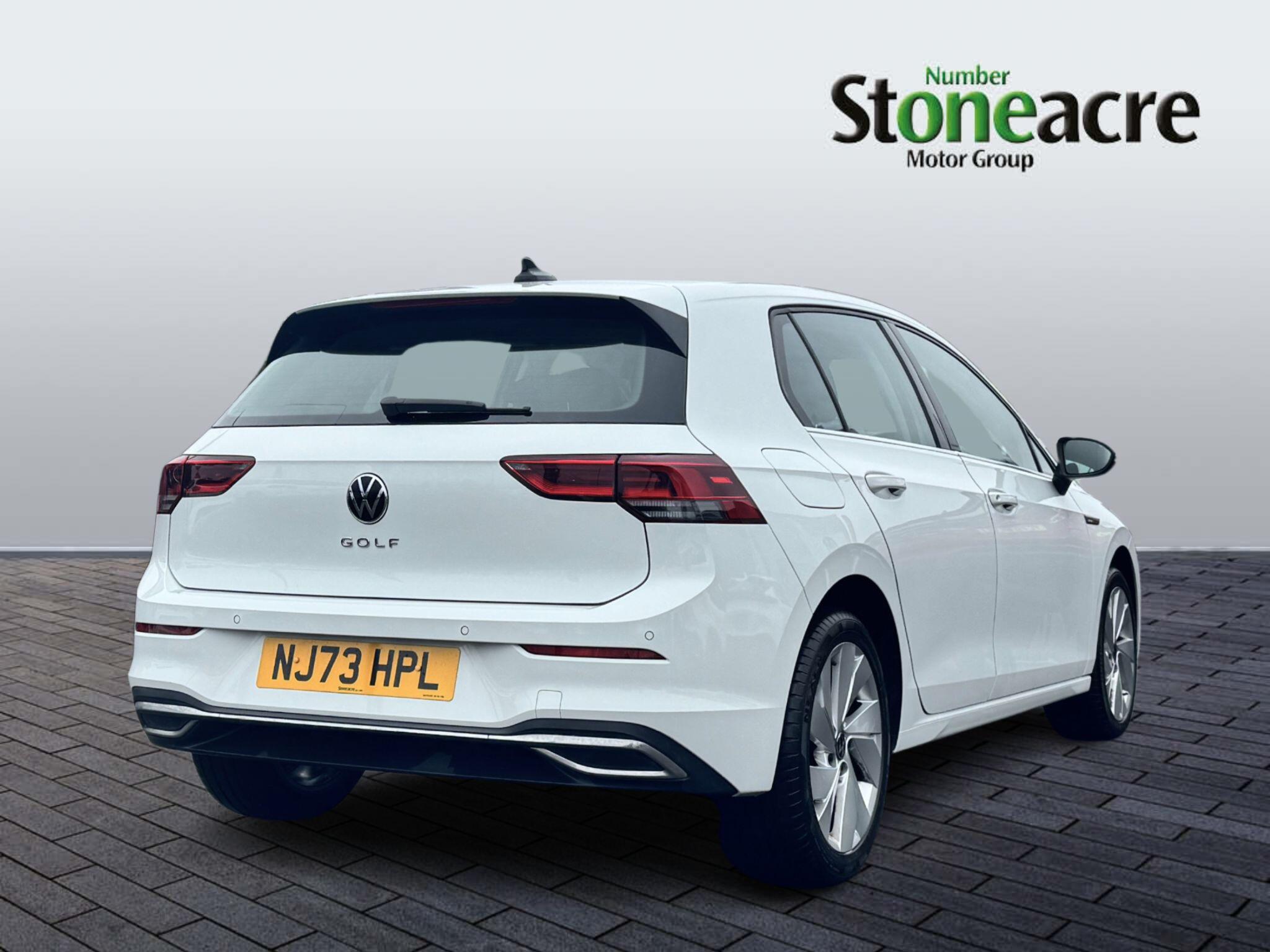 Volkswagen Golf 1.5 TSI Style Hatchback 5dr Petrol Manual Euro 6 (s/s) (130 ps) NJ73HPL Image 3
