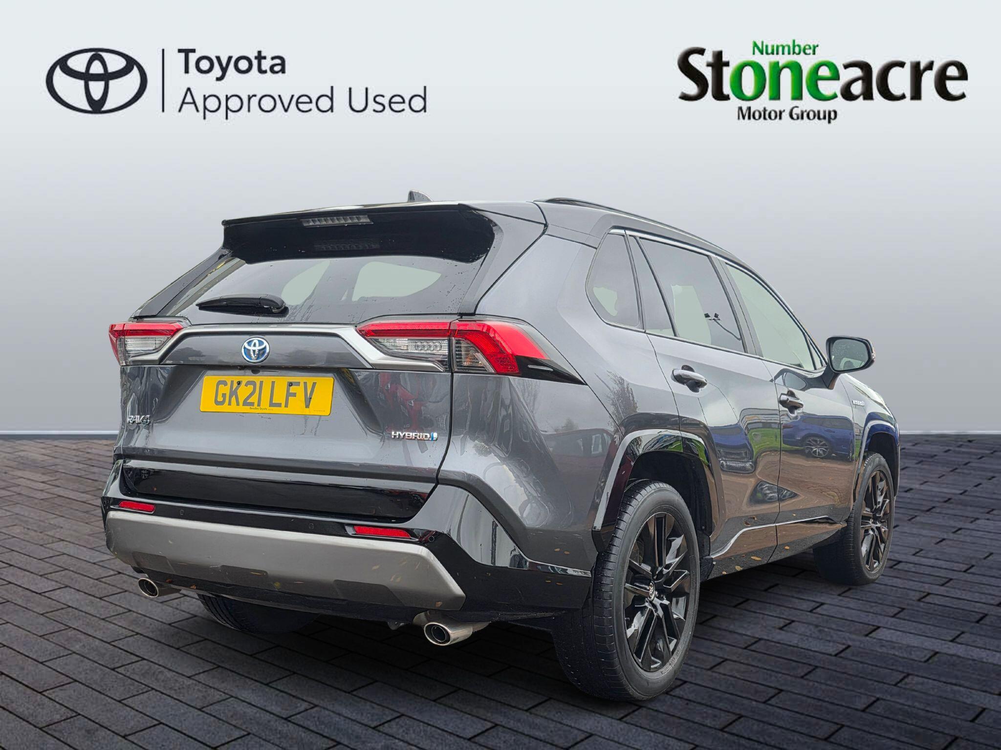 Toyota RAV4 Self-Charging Hybrid 2.5 VVT-h GPF Dynamic SUV 5dr Petrol Hybrid CVT Euro 6 (s/s) (218 ps) GK21LFV Image 2
