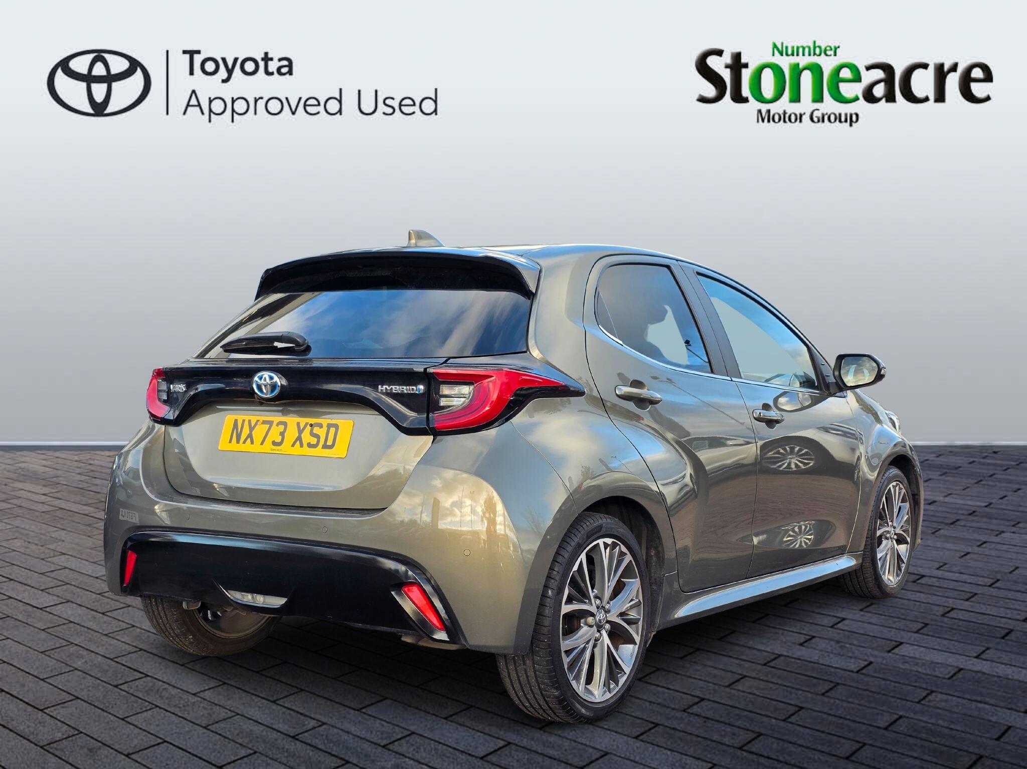 Toyota Yaris Image 2