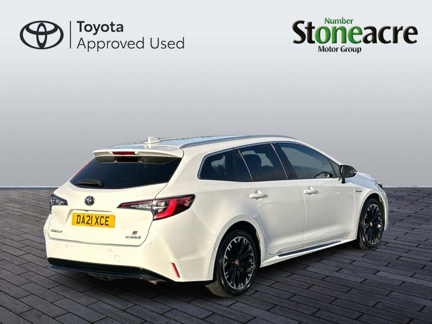 Toyota Corolla Touring Sports 1.8 VVT-h GR SPORT Touring Sports CVT Euro 6 (s/s) 5dr DA21XCE Image 3