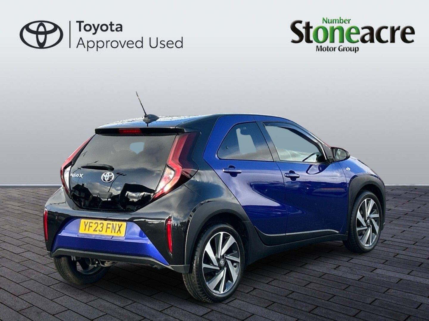 Toyota Aygo X 1.0 VVT-i Edge 5dr YF23FNX Image 3