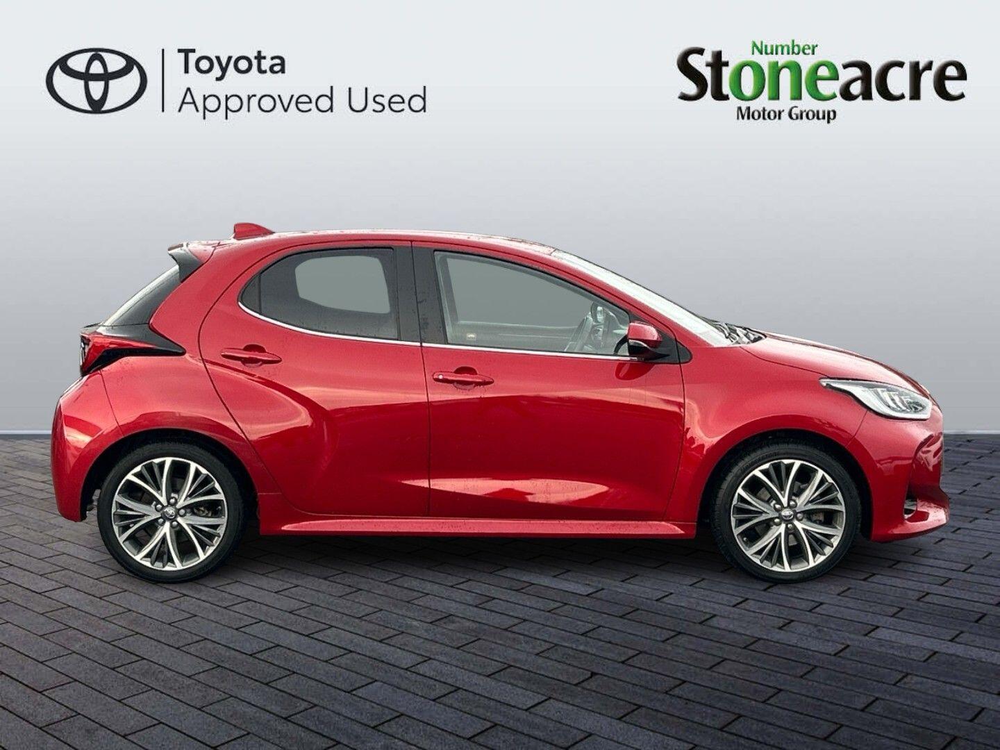 Toyota Yaris 1.5 Hybrid Excel 5dr CVT NG22ZRO Image 2