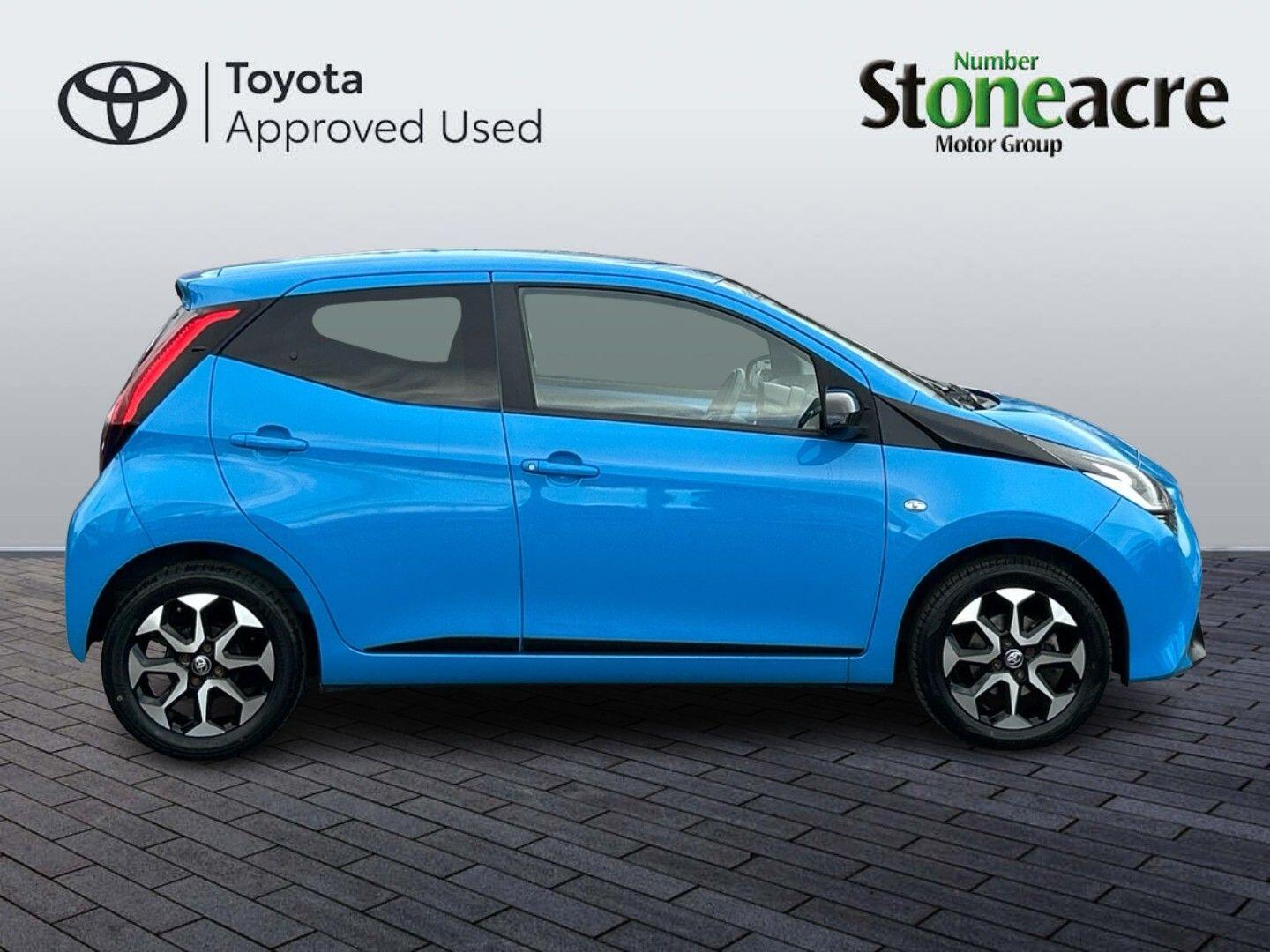 Toyota Aygo 1.0 VVT-i X-Trend 5dr FY69OAC Image 2